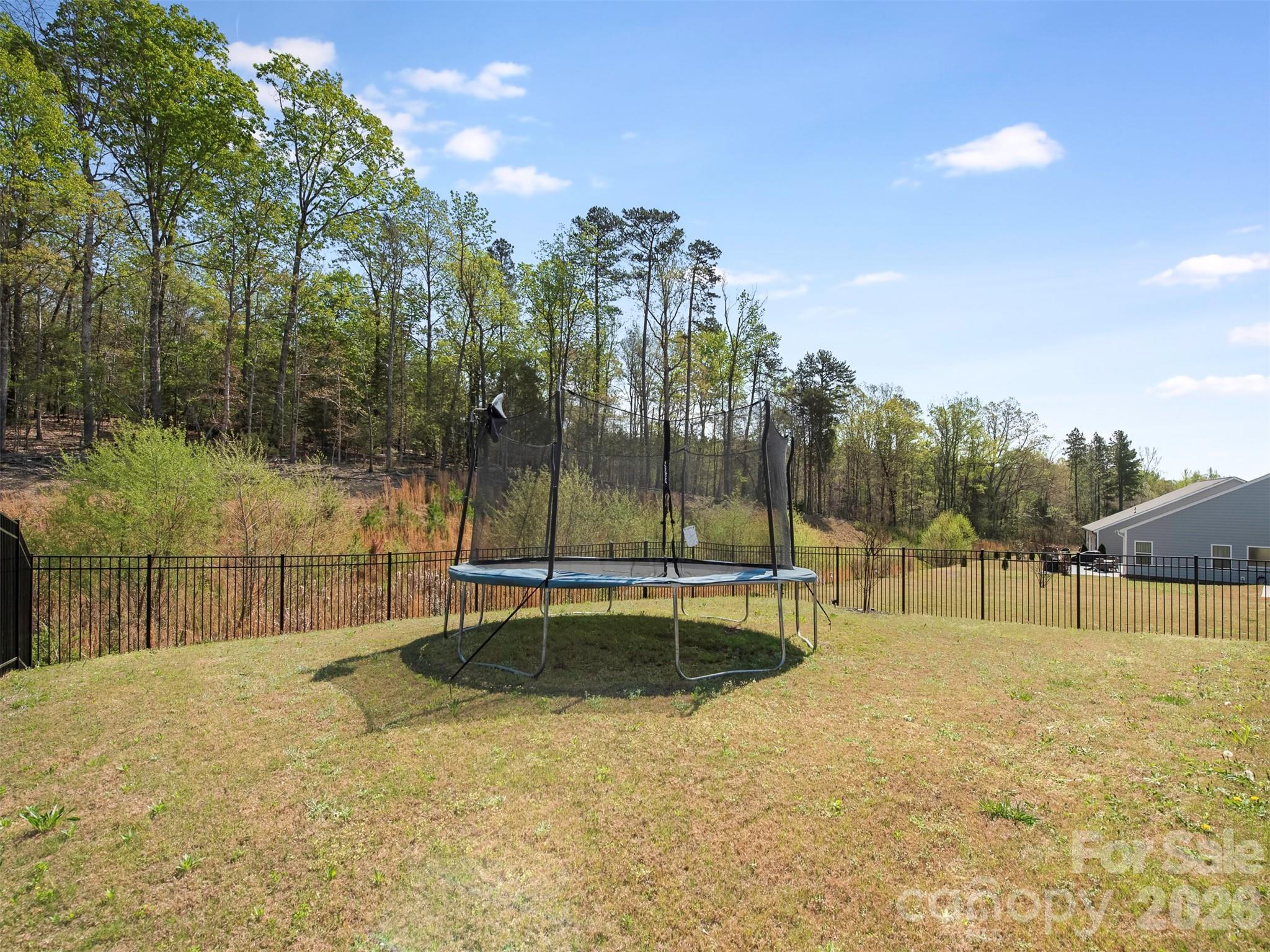 966 Scotch Meadows Loop — Monroe