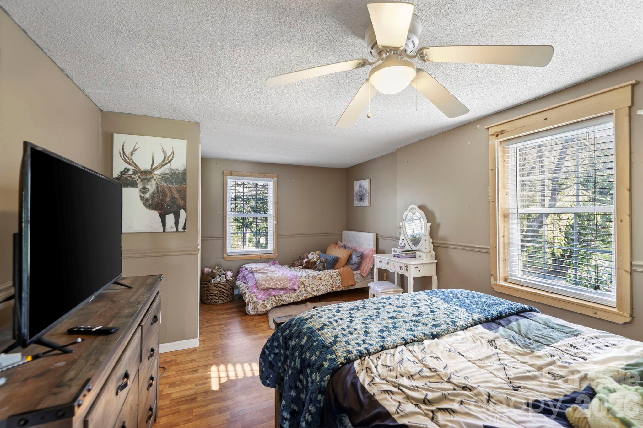 112 Gibbs Street — Hendersonville