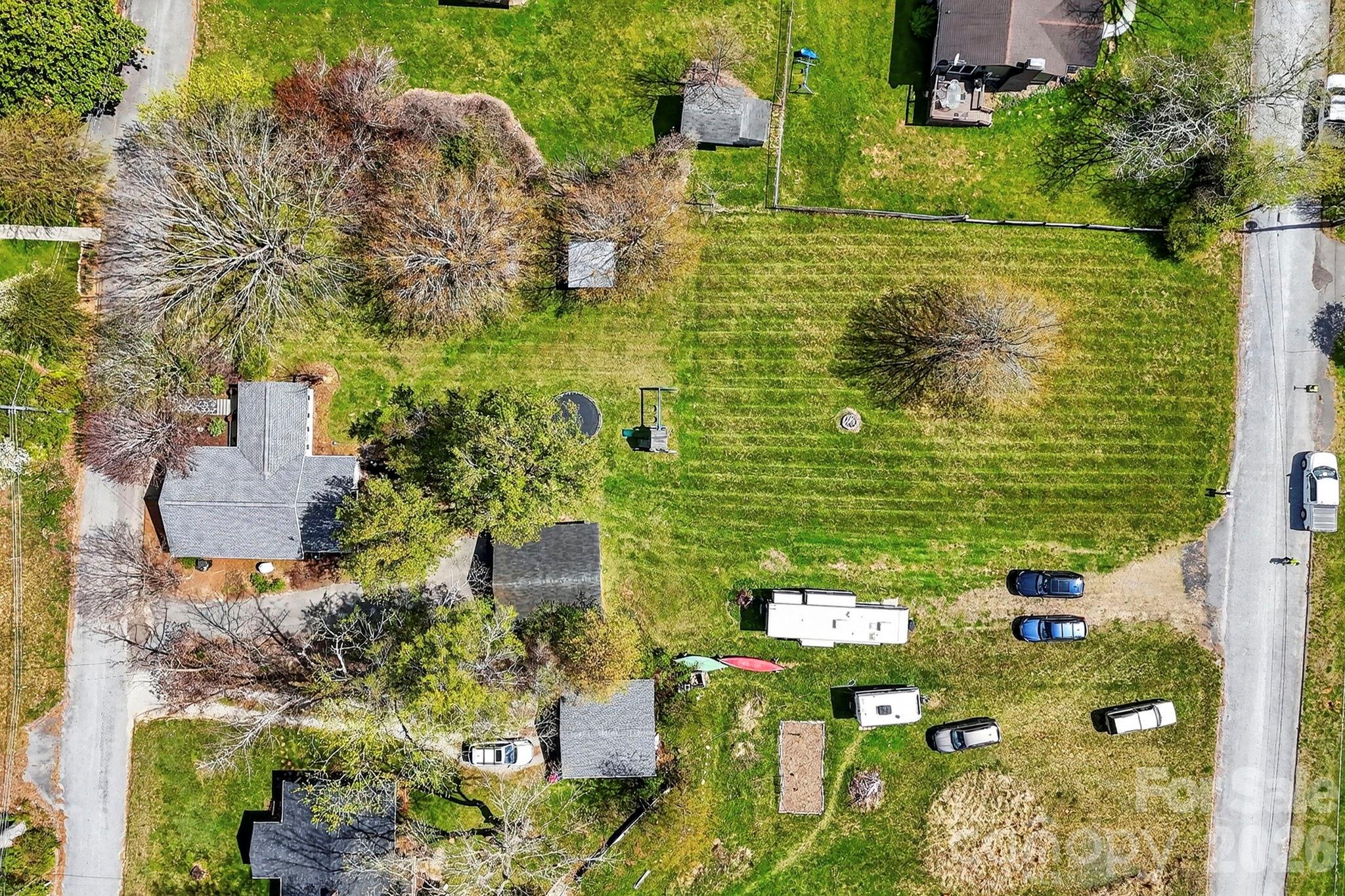 112 Gibbs Street — Hendersonville