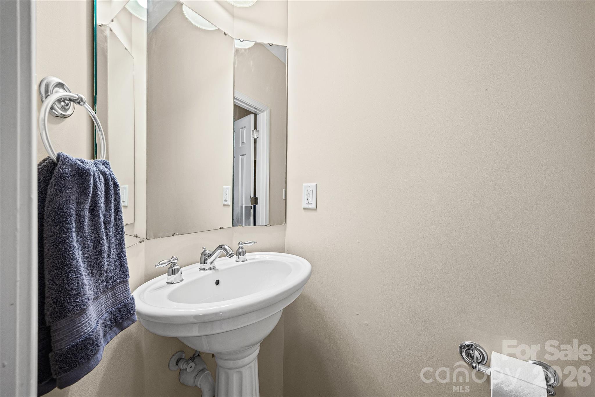 213 Quality Drive — Mount Holly
