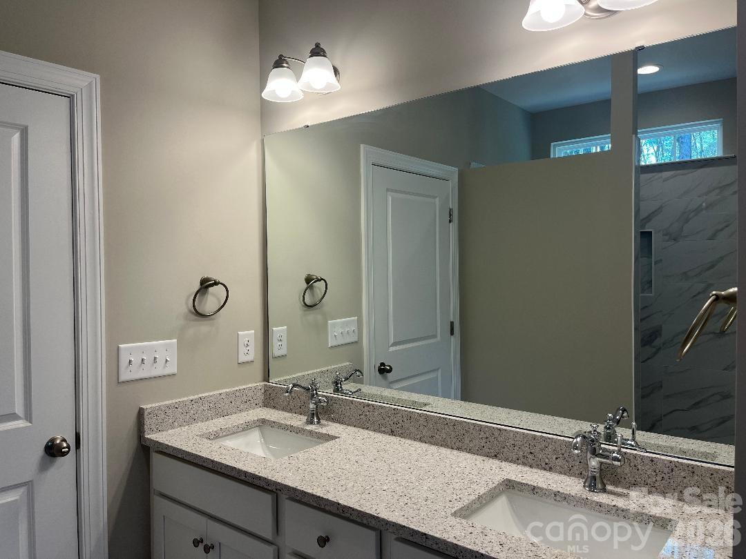 12321 Edna Drive — Huntersville