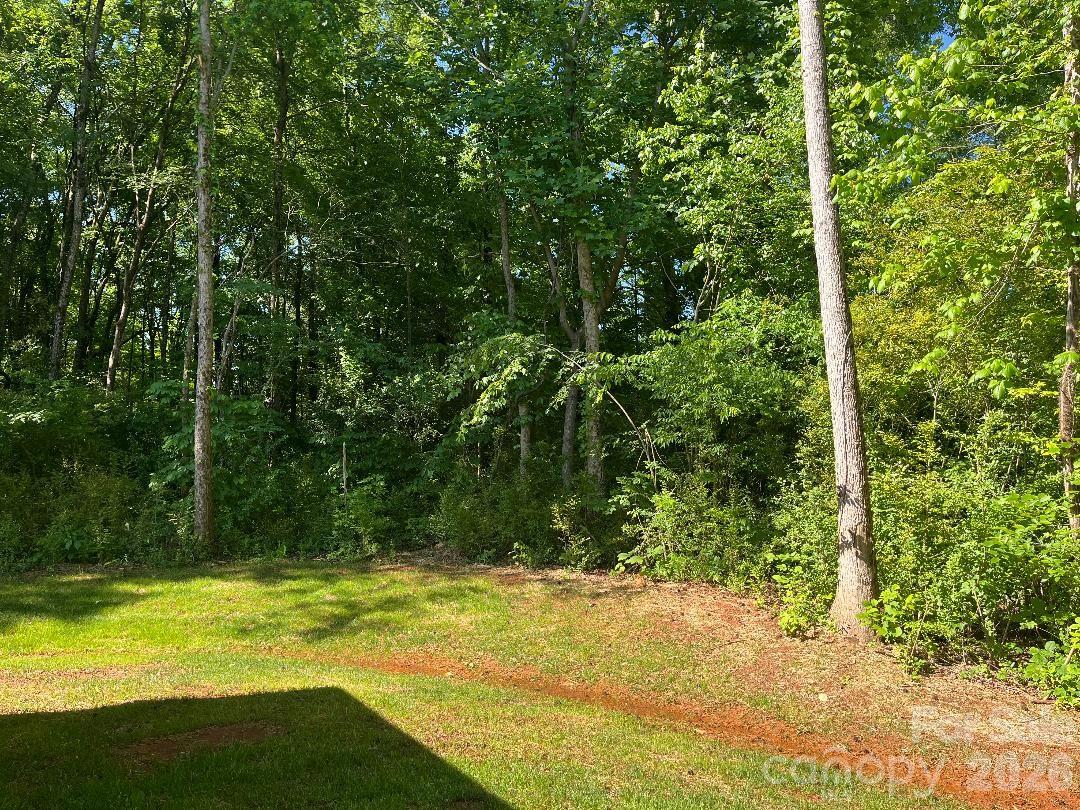 12321 Edna Drive — Huntersville