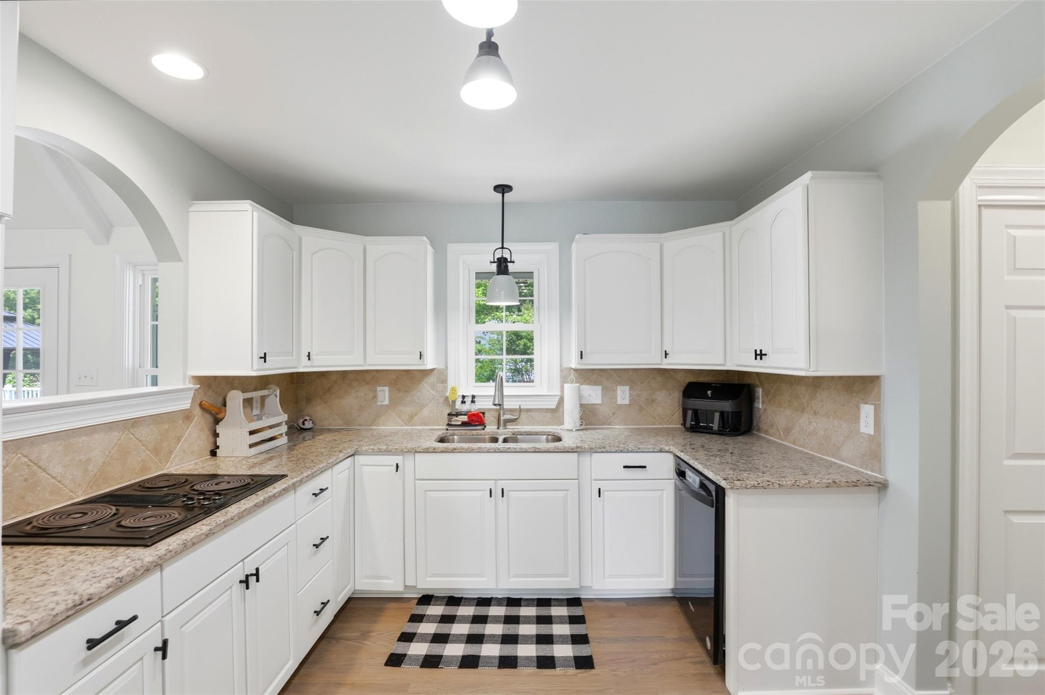 7332 Bailywick Drive — Waxhaw