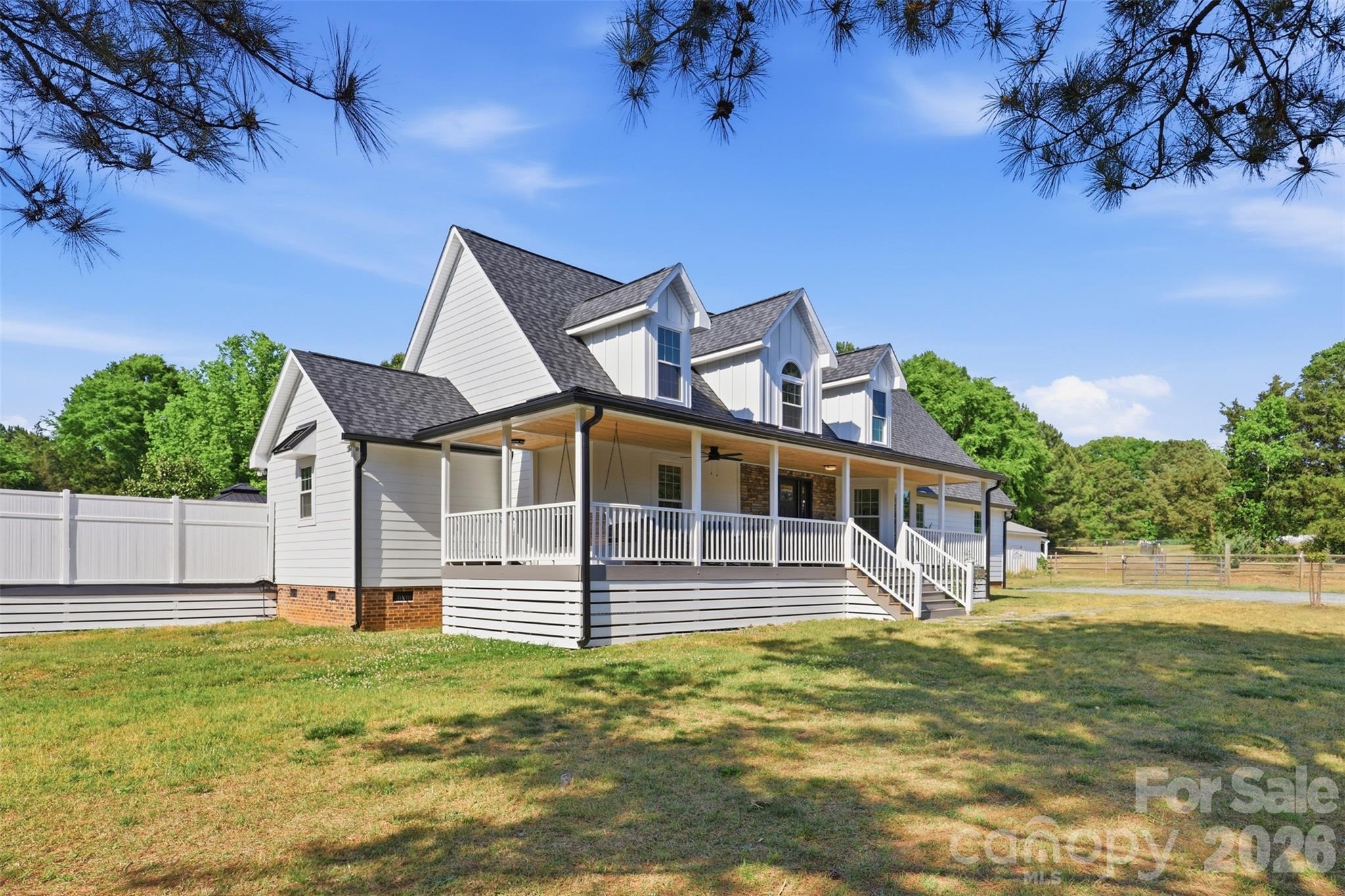 7332 Bailywick Drive — Waxhaw