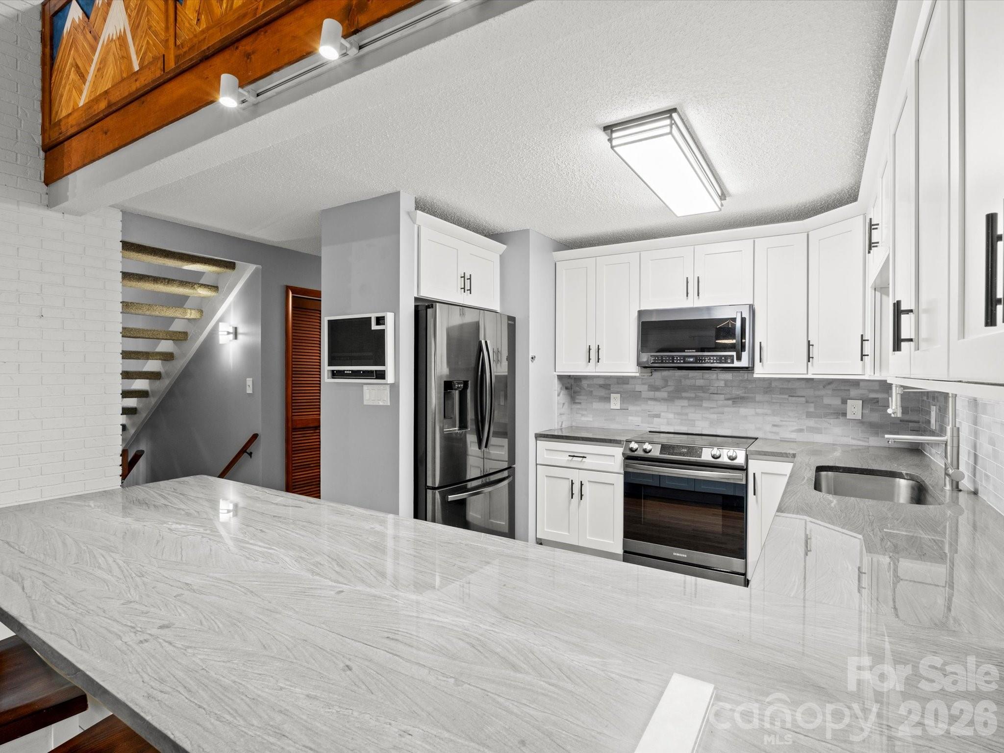 504 Woodfield Drive — Asheville