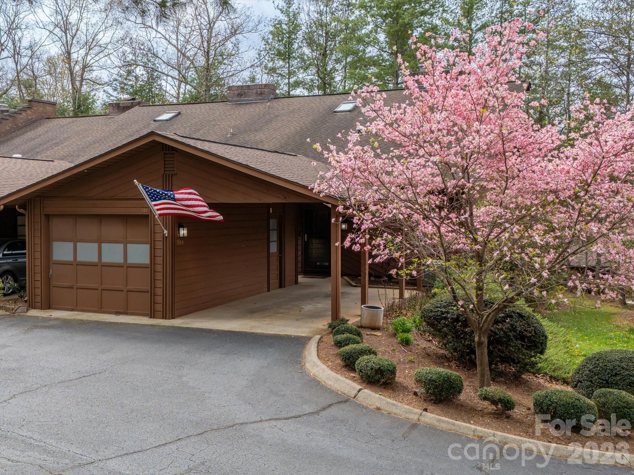 504 Woodfield Drive — Asheville