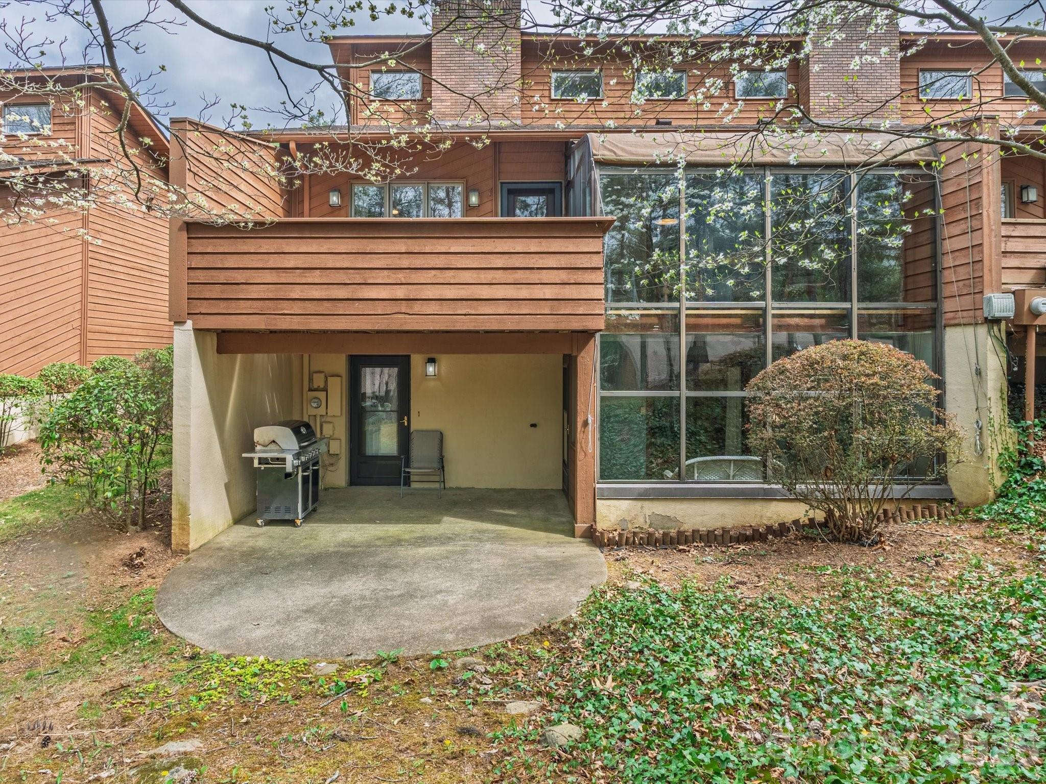 504 Woodfield Drive — Asheville