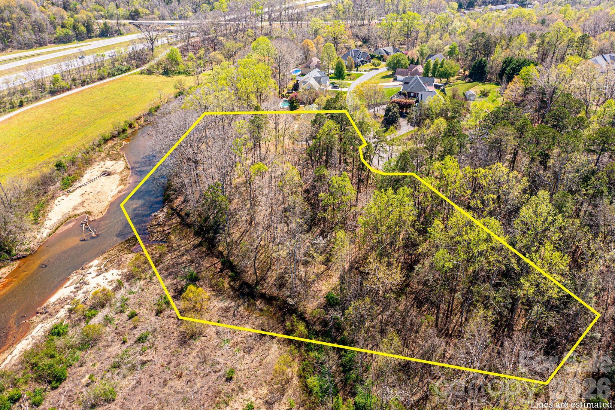 2586 Henry Falls Drive — Hickory