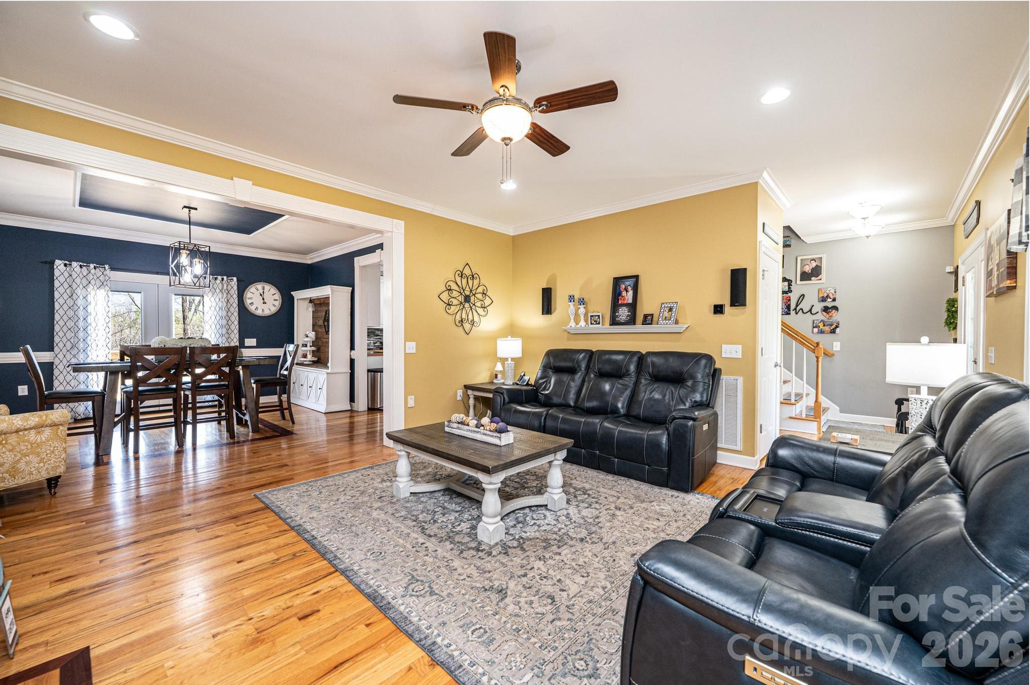 2586 Henry Falls Drive — Hickory