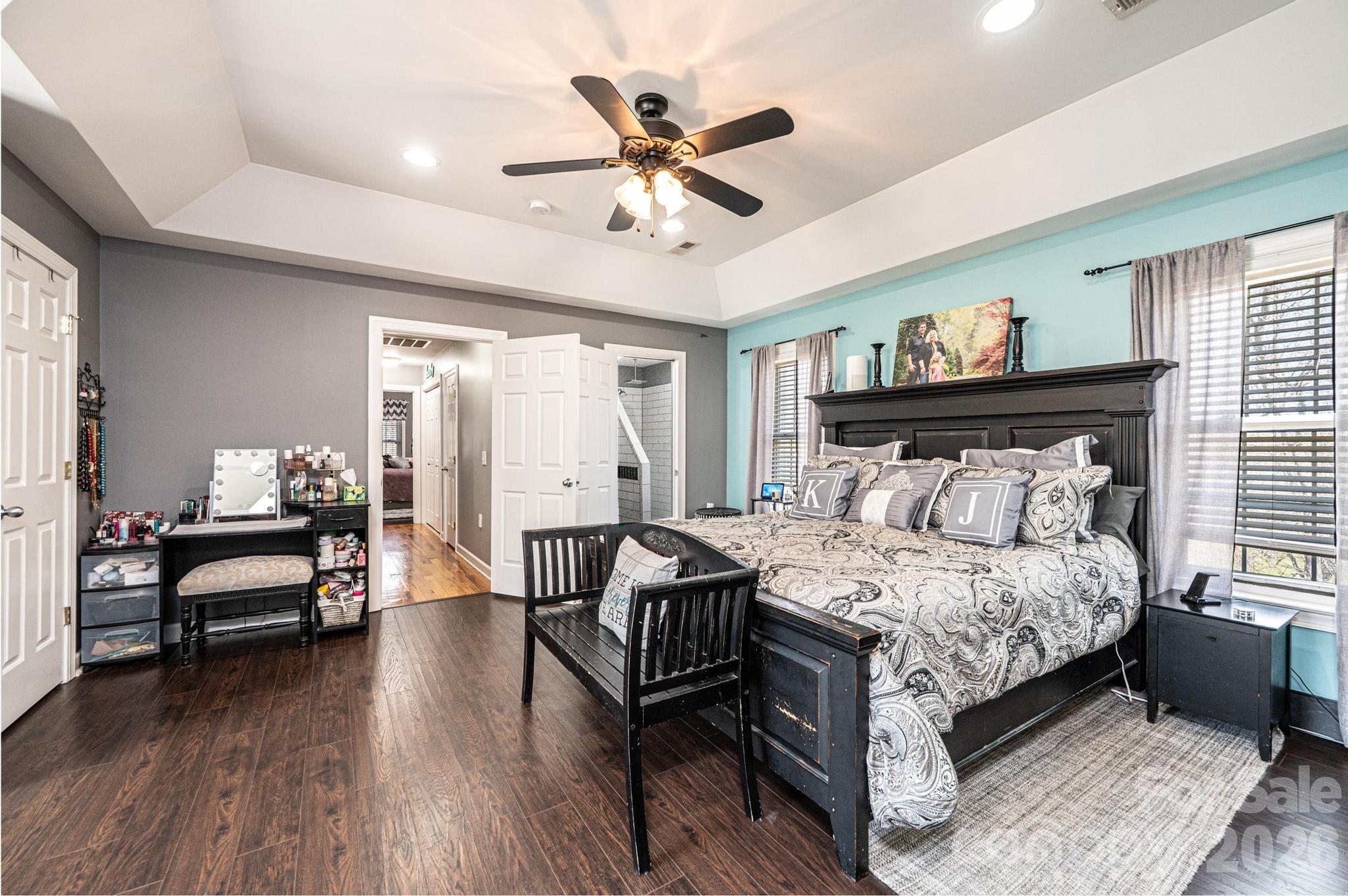 2586 Henry Falls Drive — Hickory