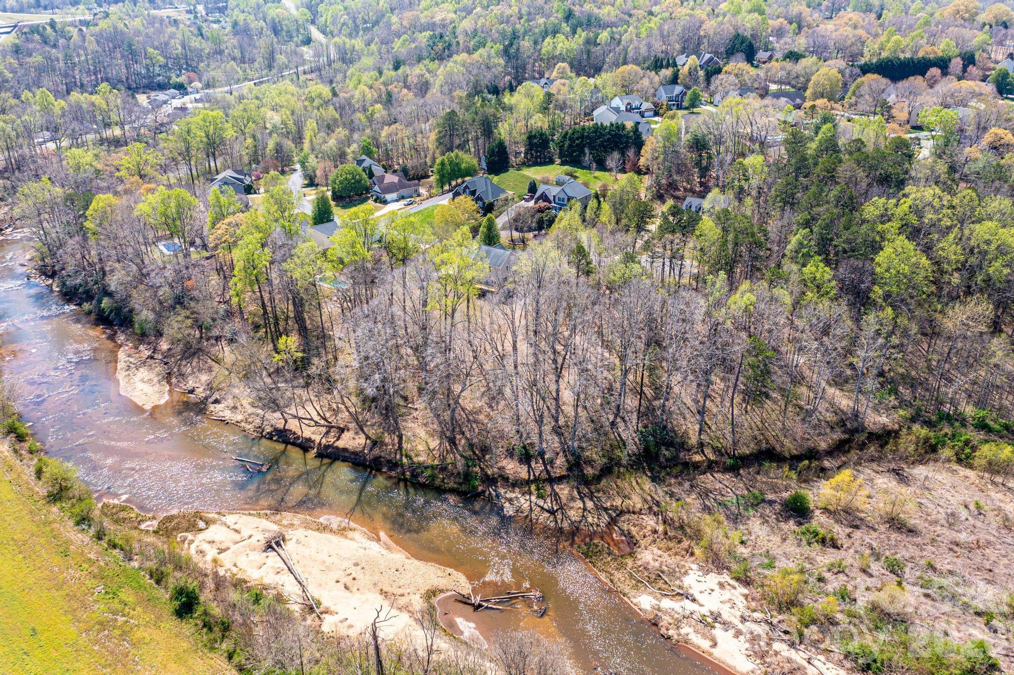 2586 Henry Falls Drive — Hickory