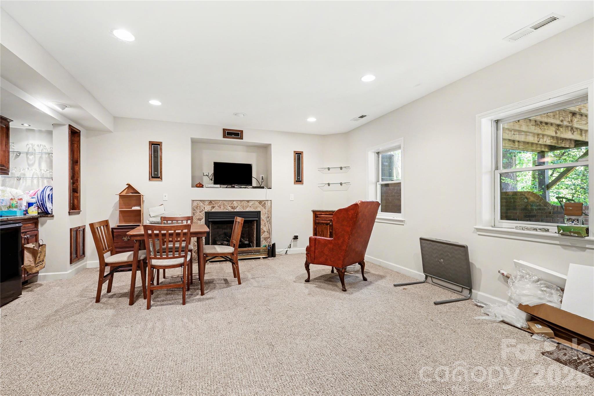 5005 Mayberry Lane — Winston Salem