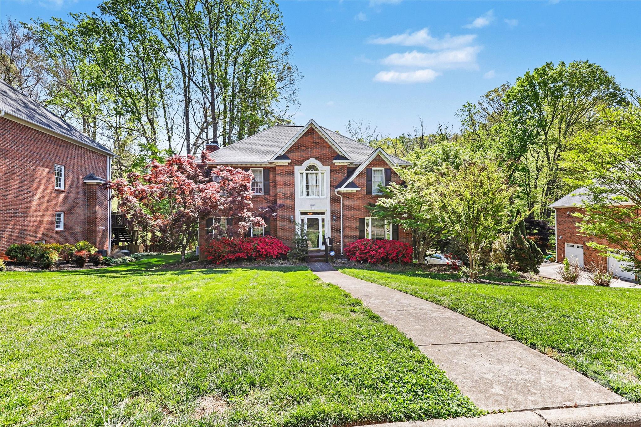 5005 Mayberry Lane — Winston Salem