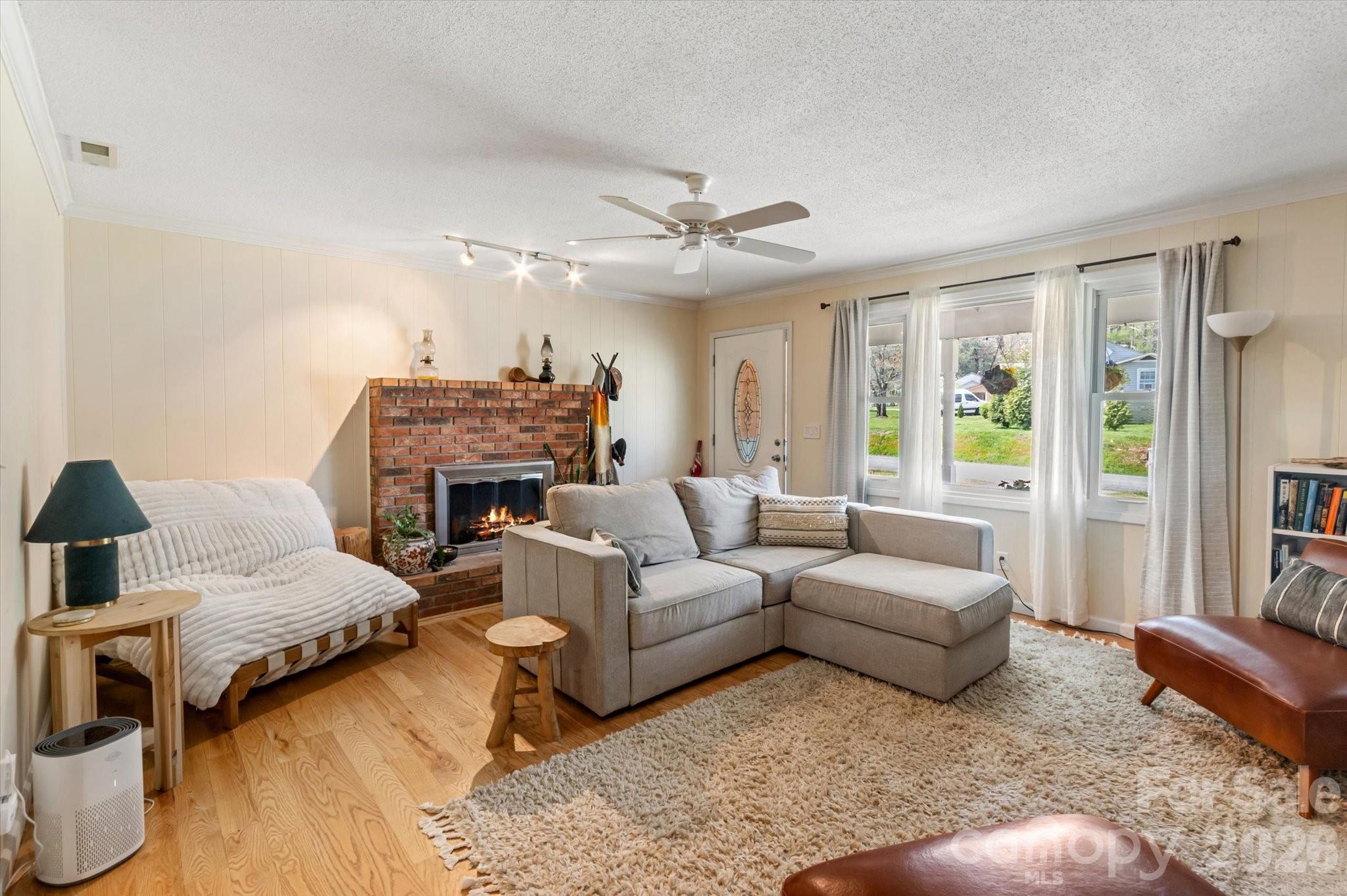 180 Fisher Road — Brevard