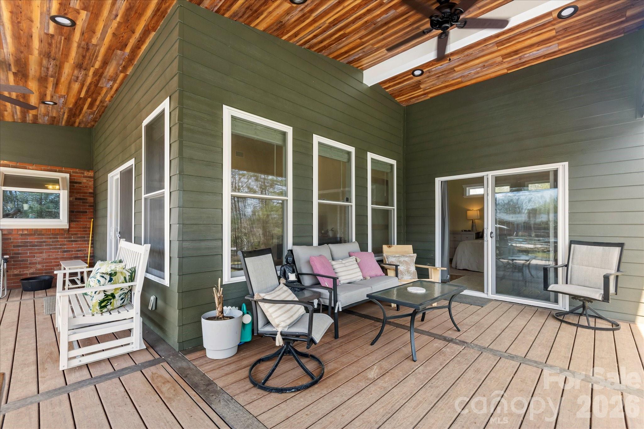180 Fisher Road — Brevard