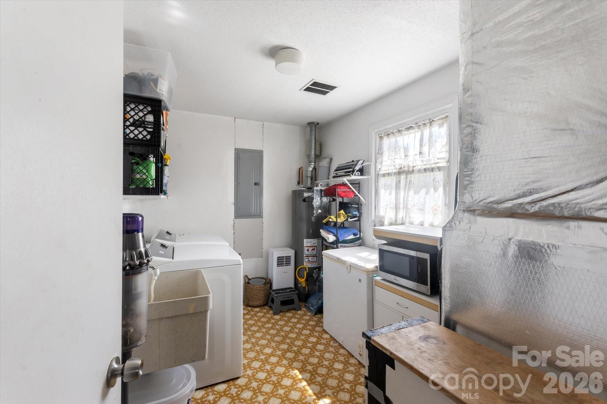 180 Fisher Road — Brevard