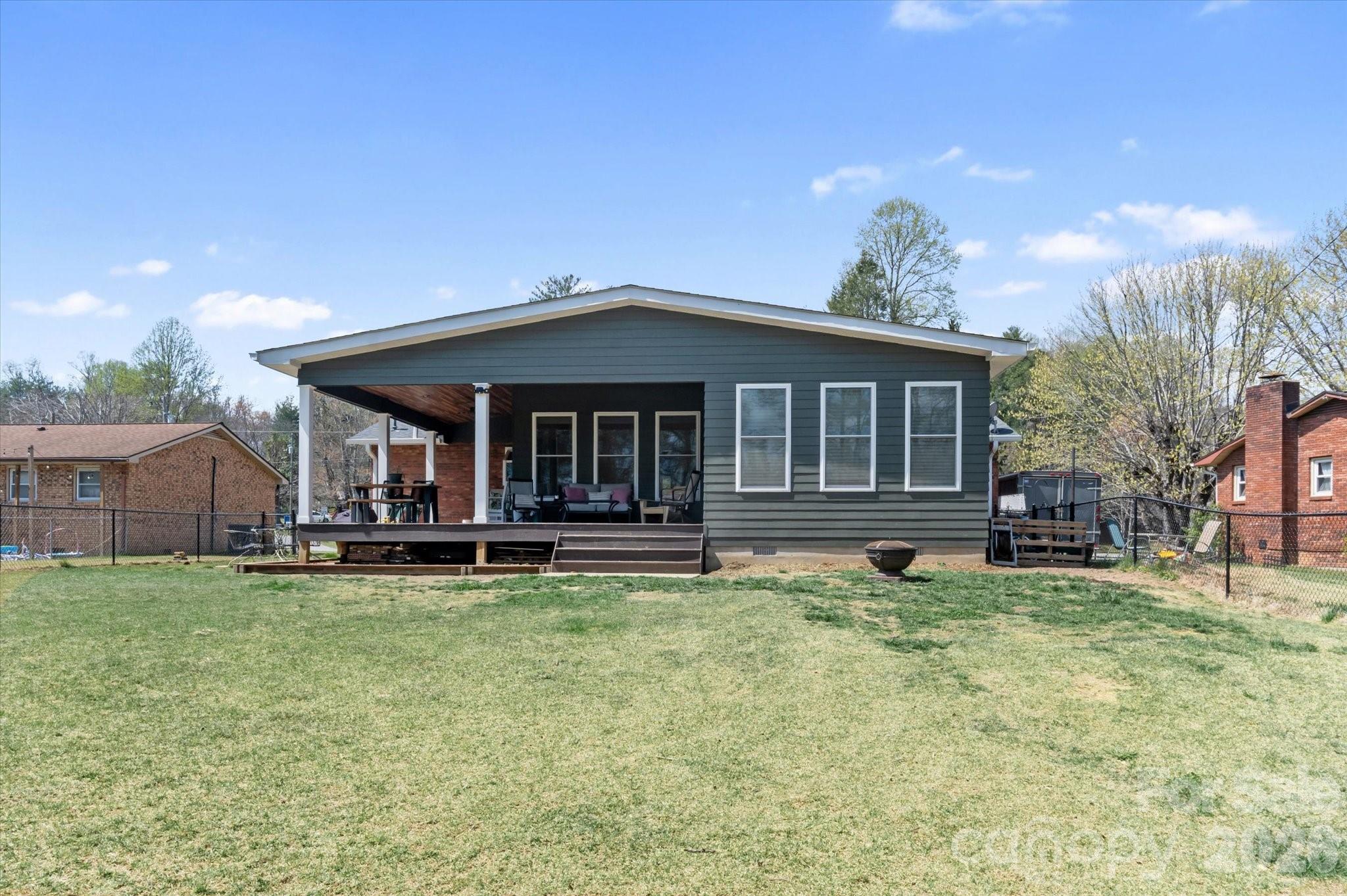 180 Fisher Road — Brevard