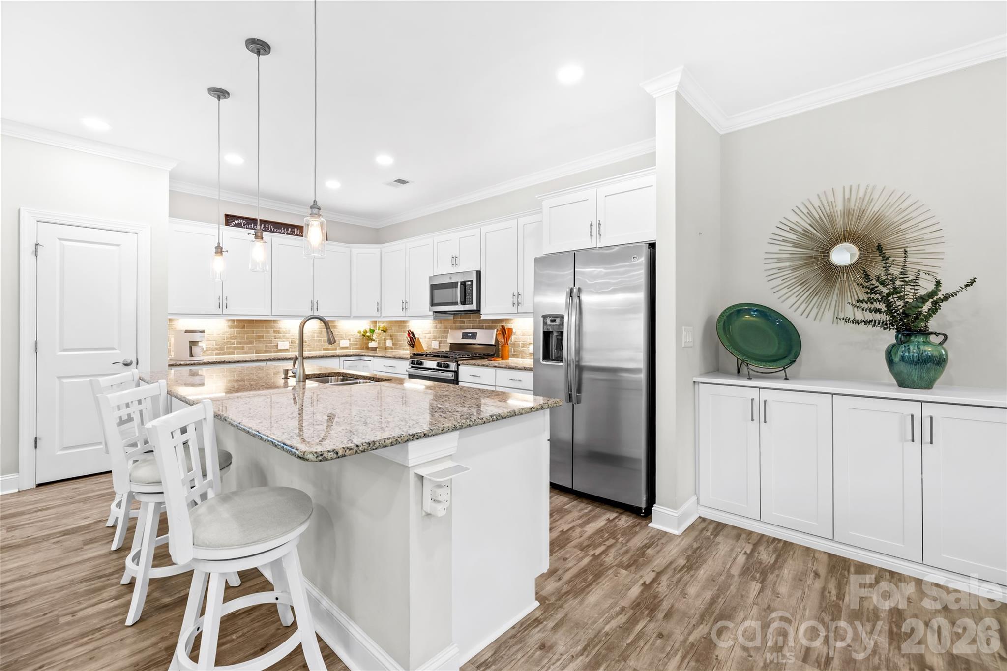 4763 Looking Glass Trail — Denver