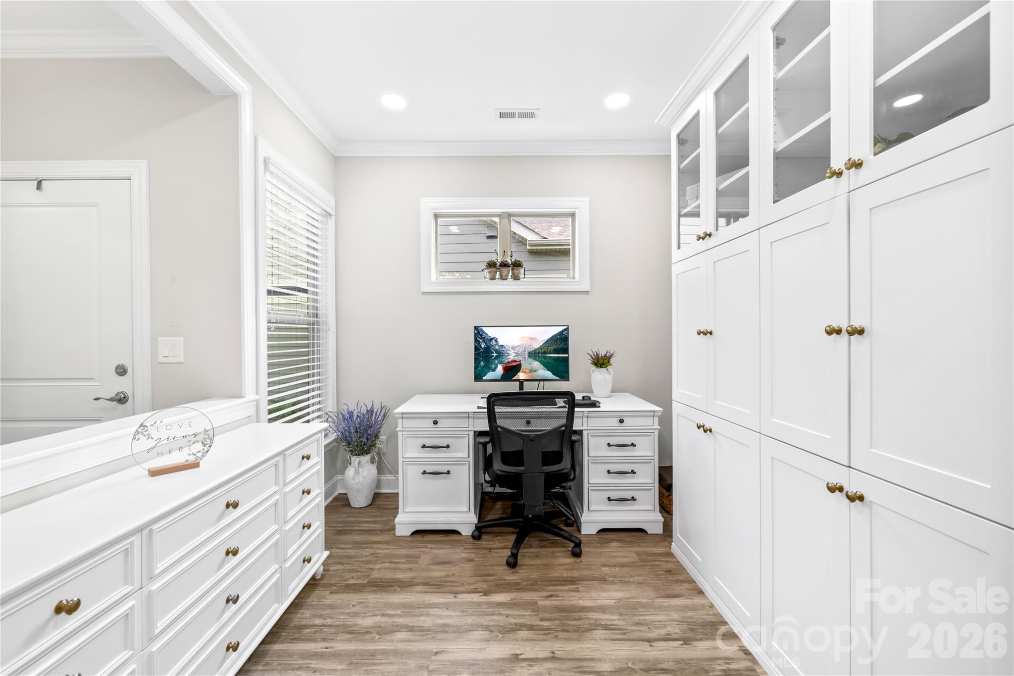 4763 Looking Glass Trail — Denver