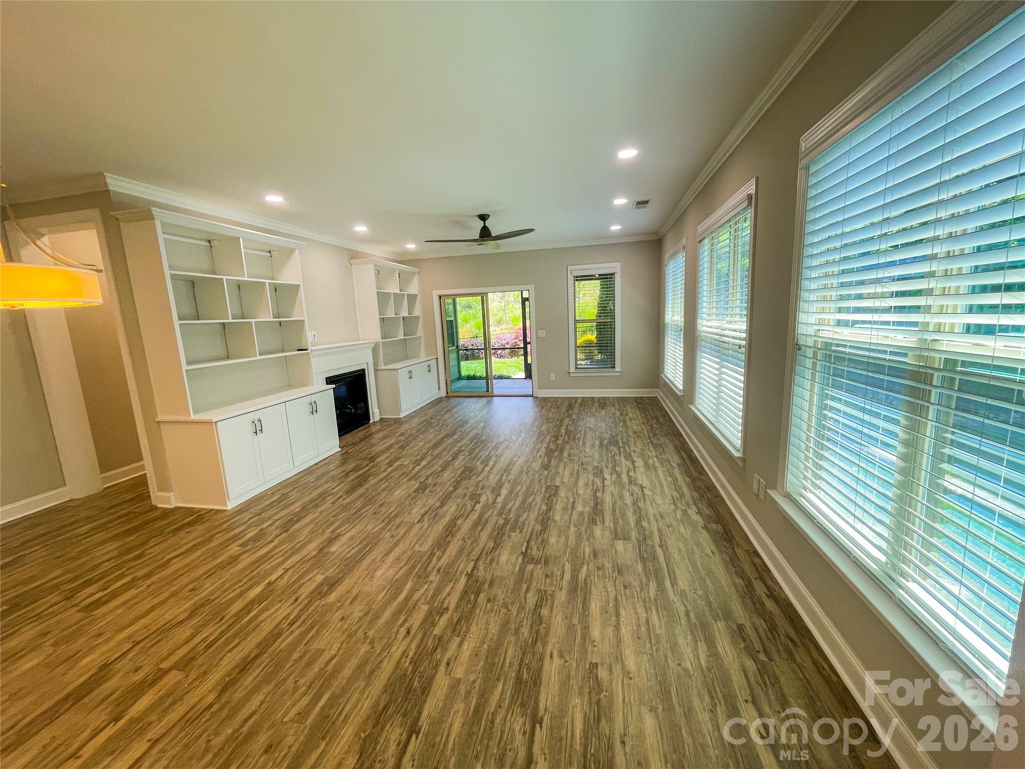 4763 Looking Glass Trail — Denver