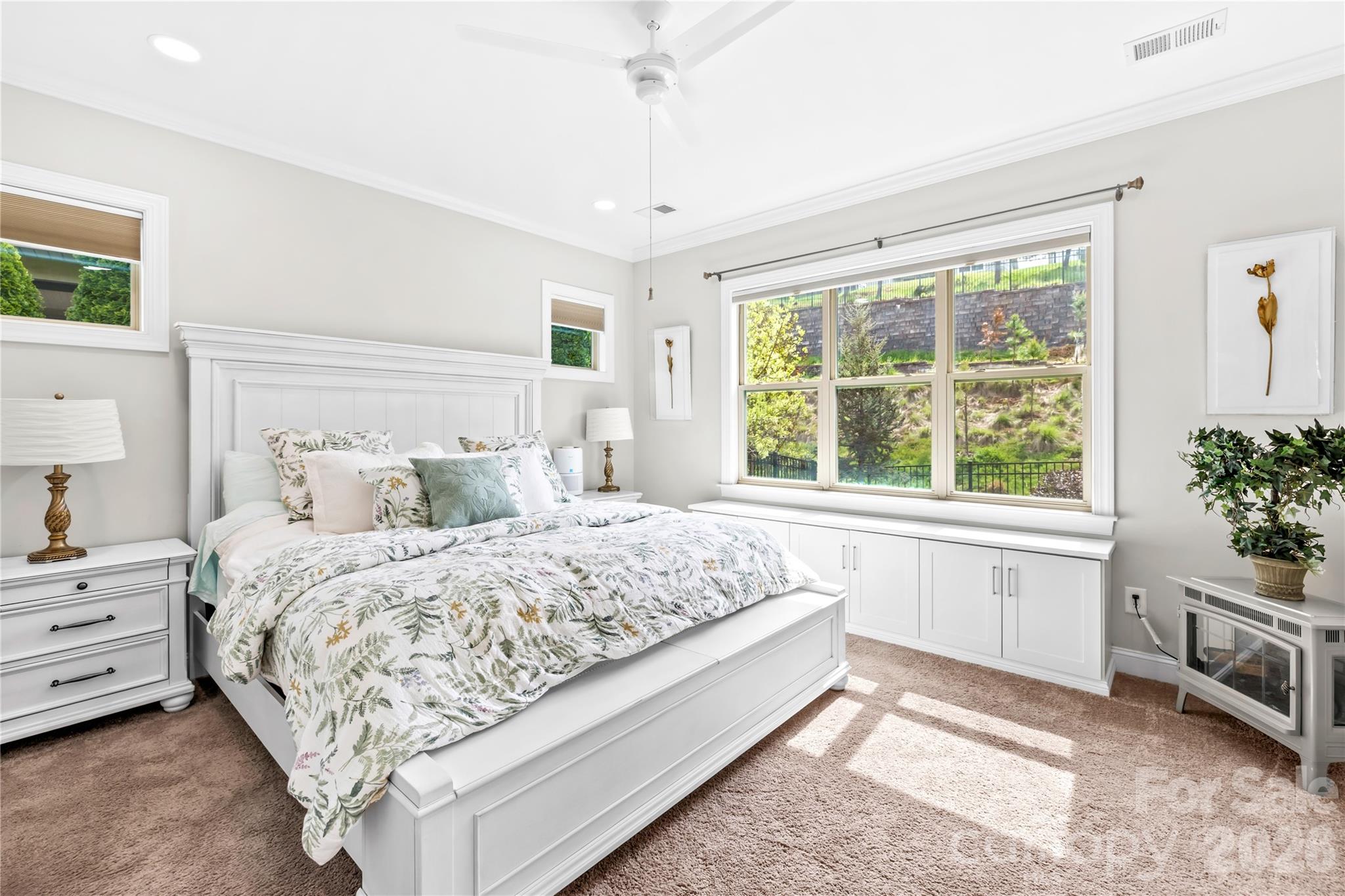 4763 Looking Glass Trail — Denver