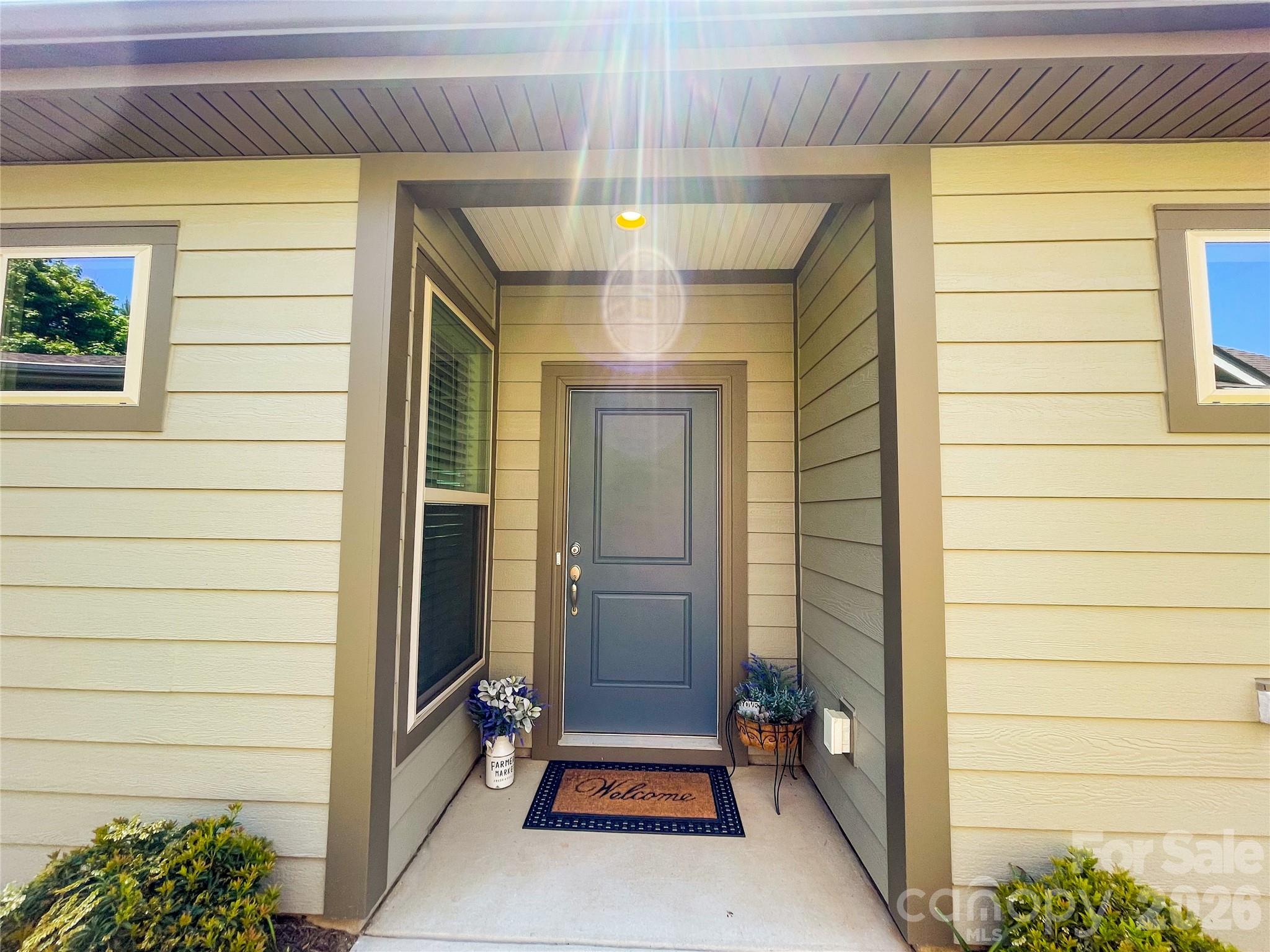 4763 Looking Glass Trail — Denver