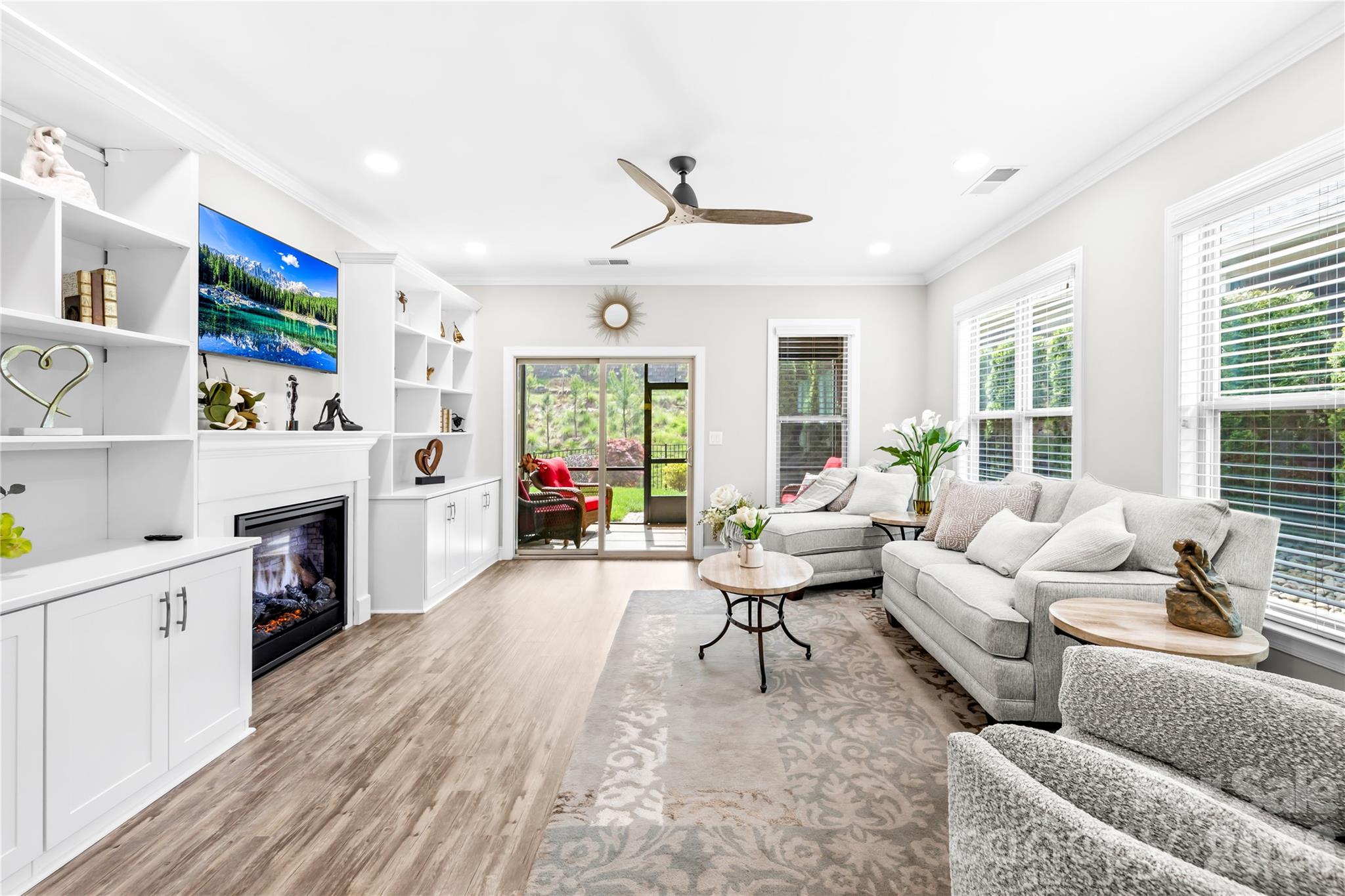 4763 Looking Glass Trail — Denver