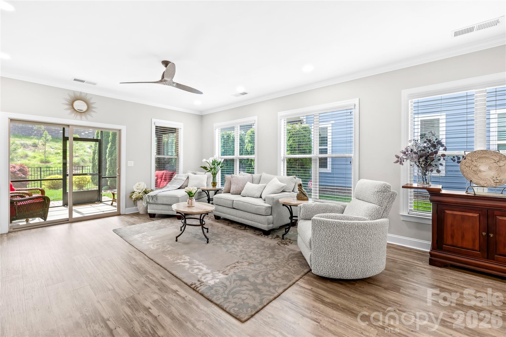 4763 Looking Glass Trail — Denver