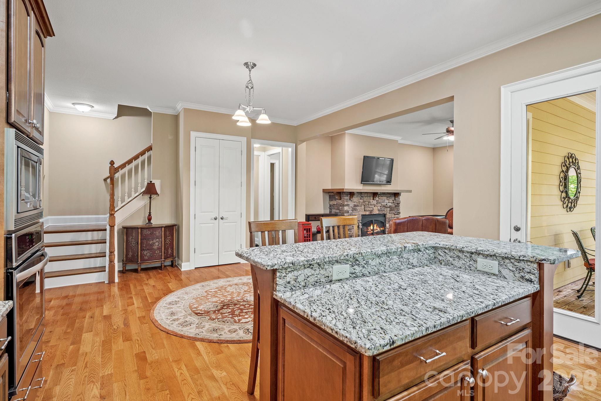 25 E Owl Creek Lane — Fairview