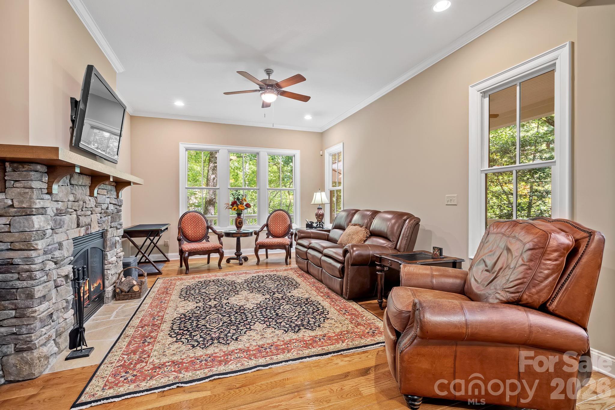 25 E Owl Creek Lane — Fairview