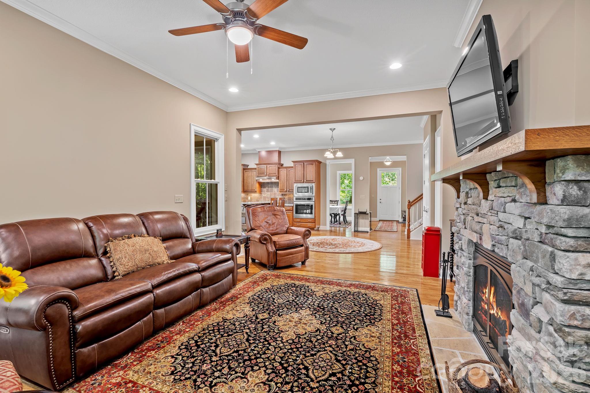 25 E Owl Creek Lane — Fairview