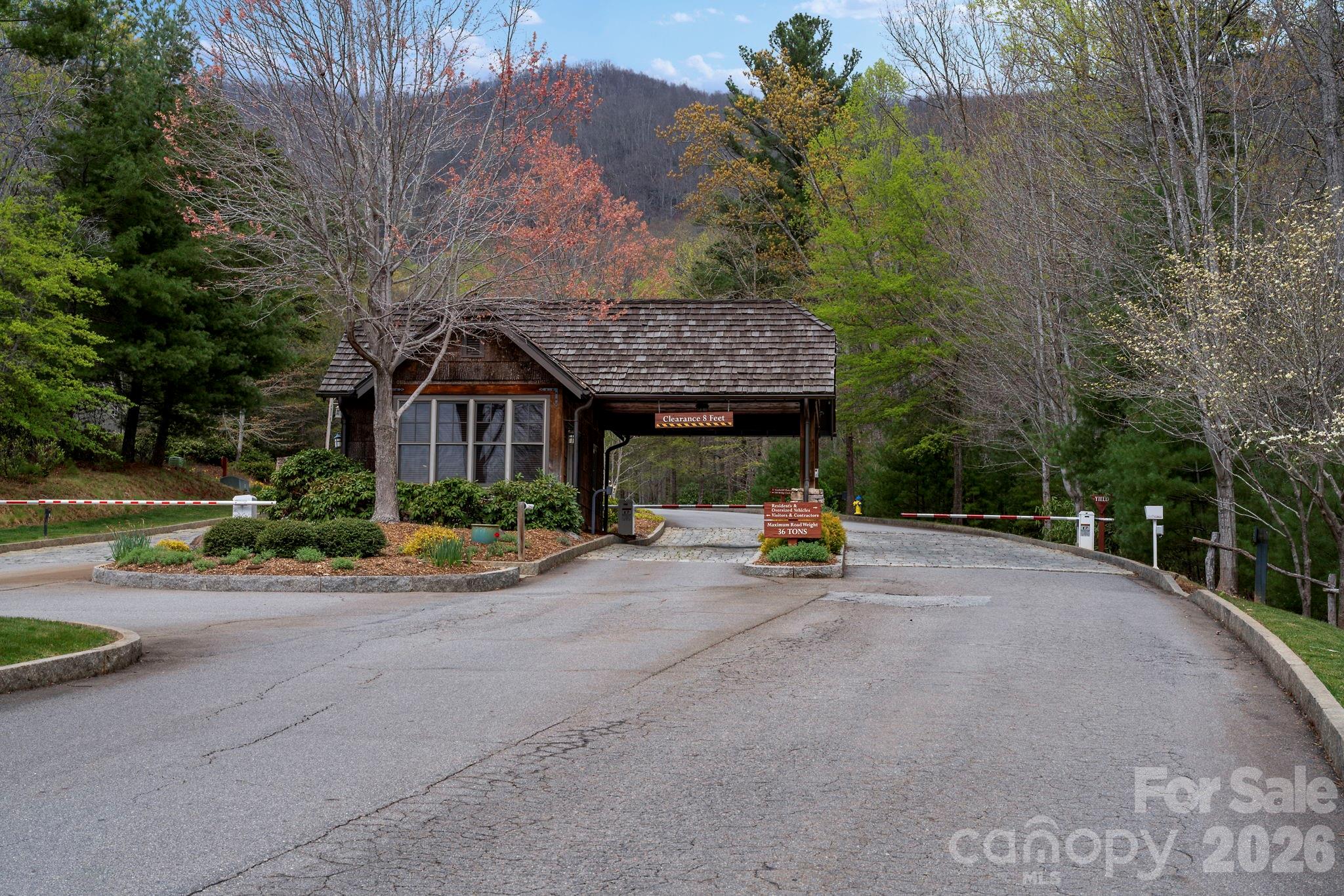 25 E Owl Creek Lane — Fairview