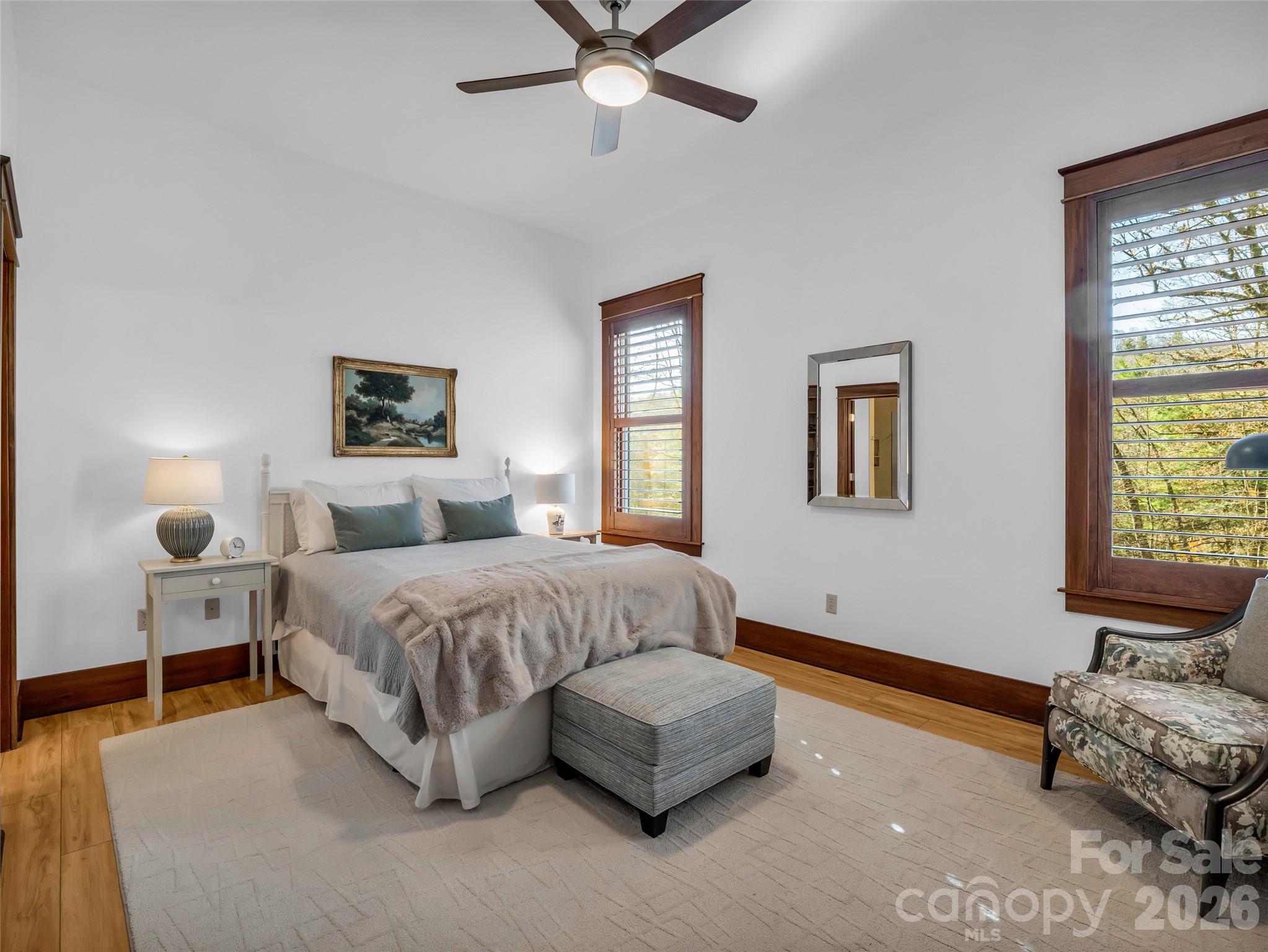 720 Overlook Drive — Flat Rock