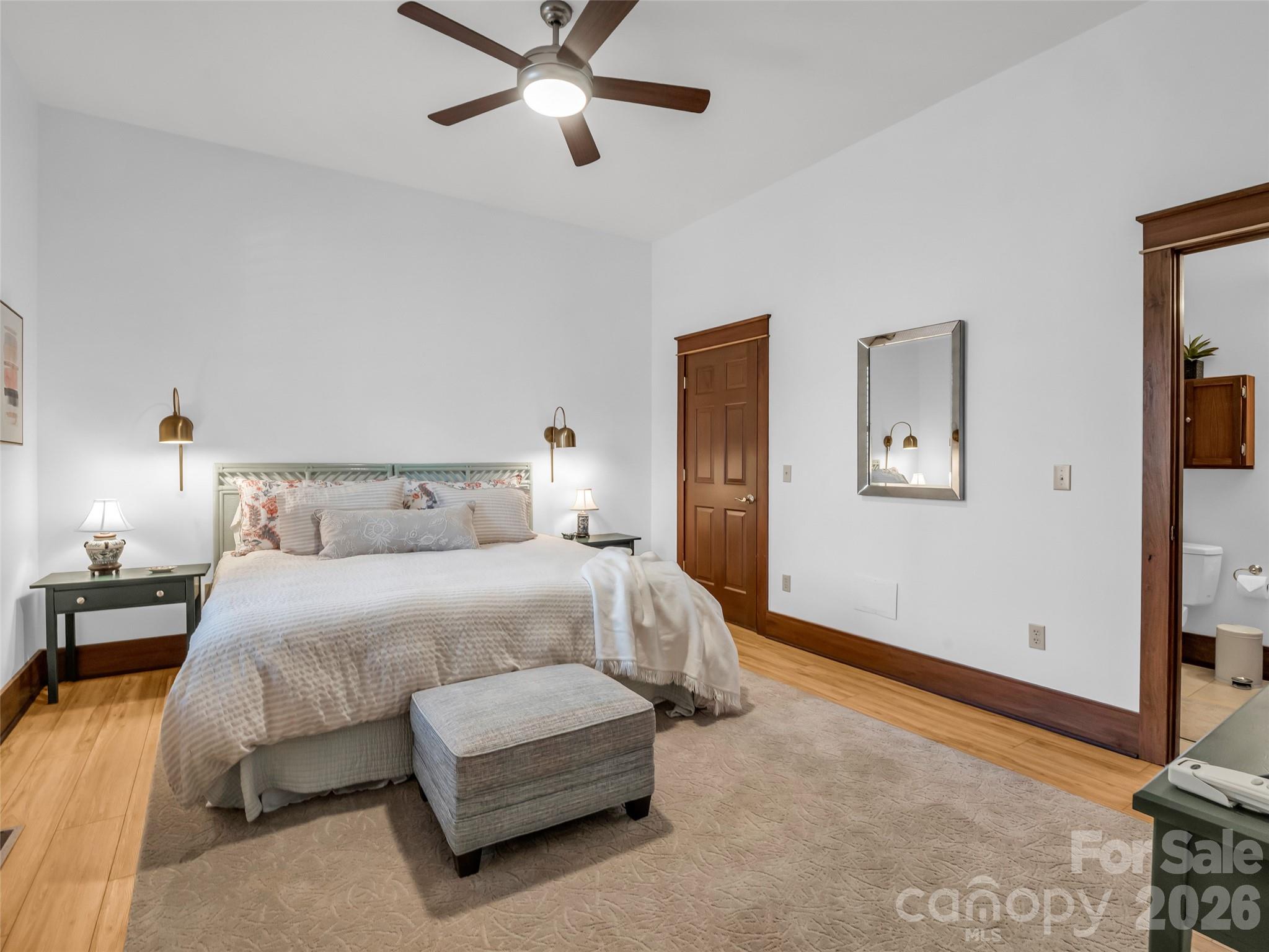 720 Overlook Drive — Flat Rock