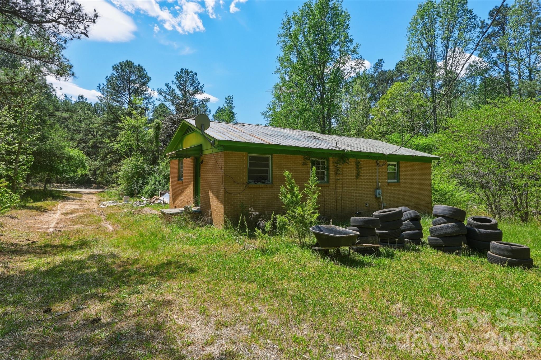 2997 Berry Farm Road — Carlisle