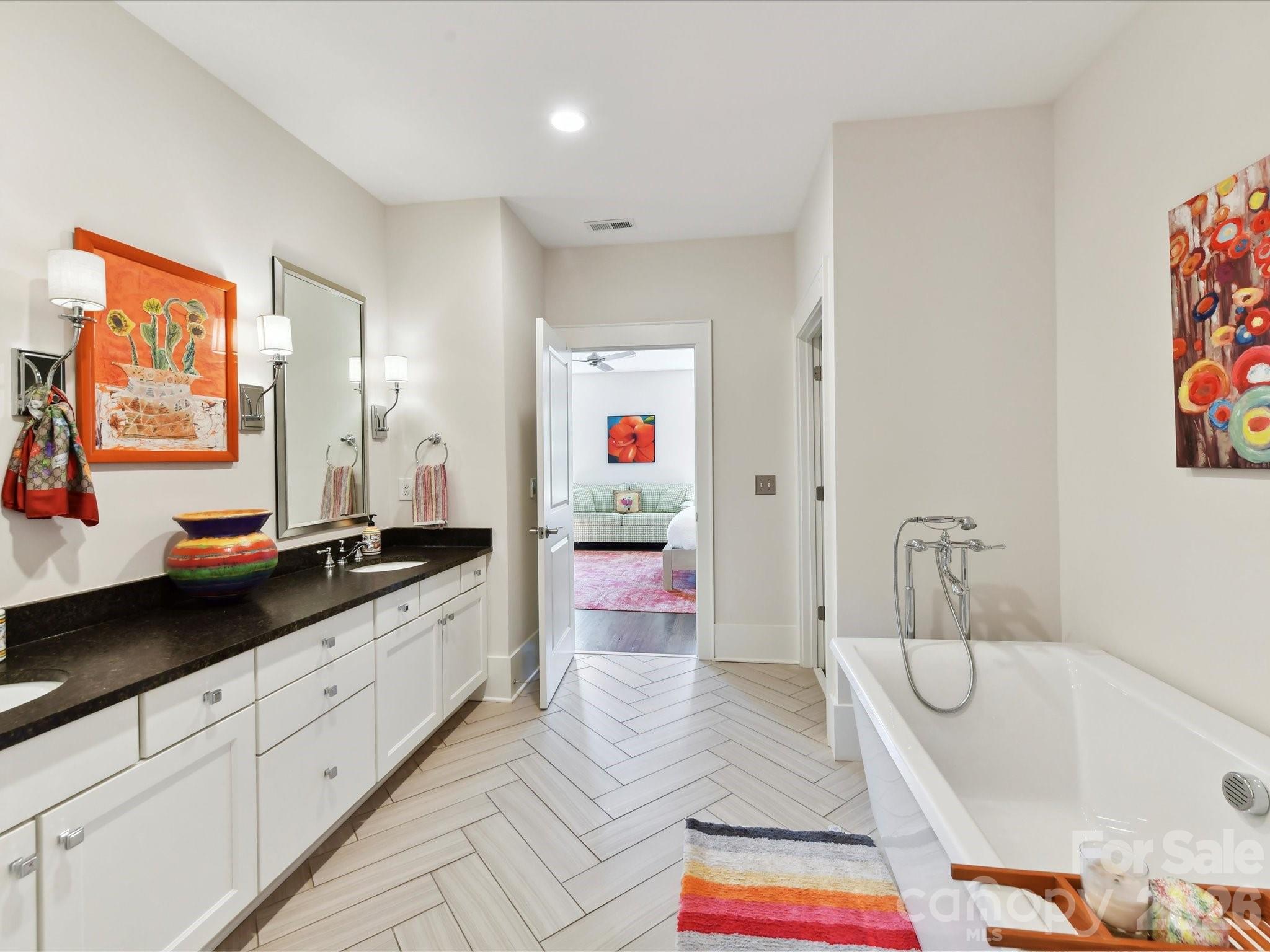 6531 Hazelton Drive — Charlotte