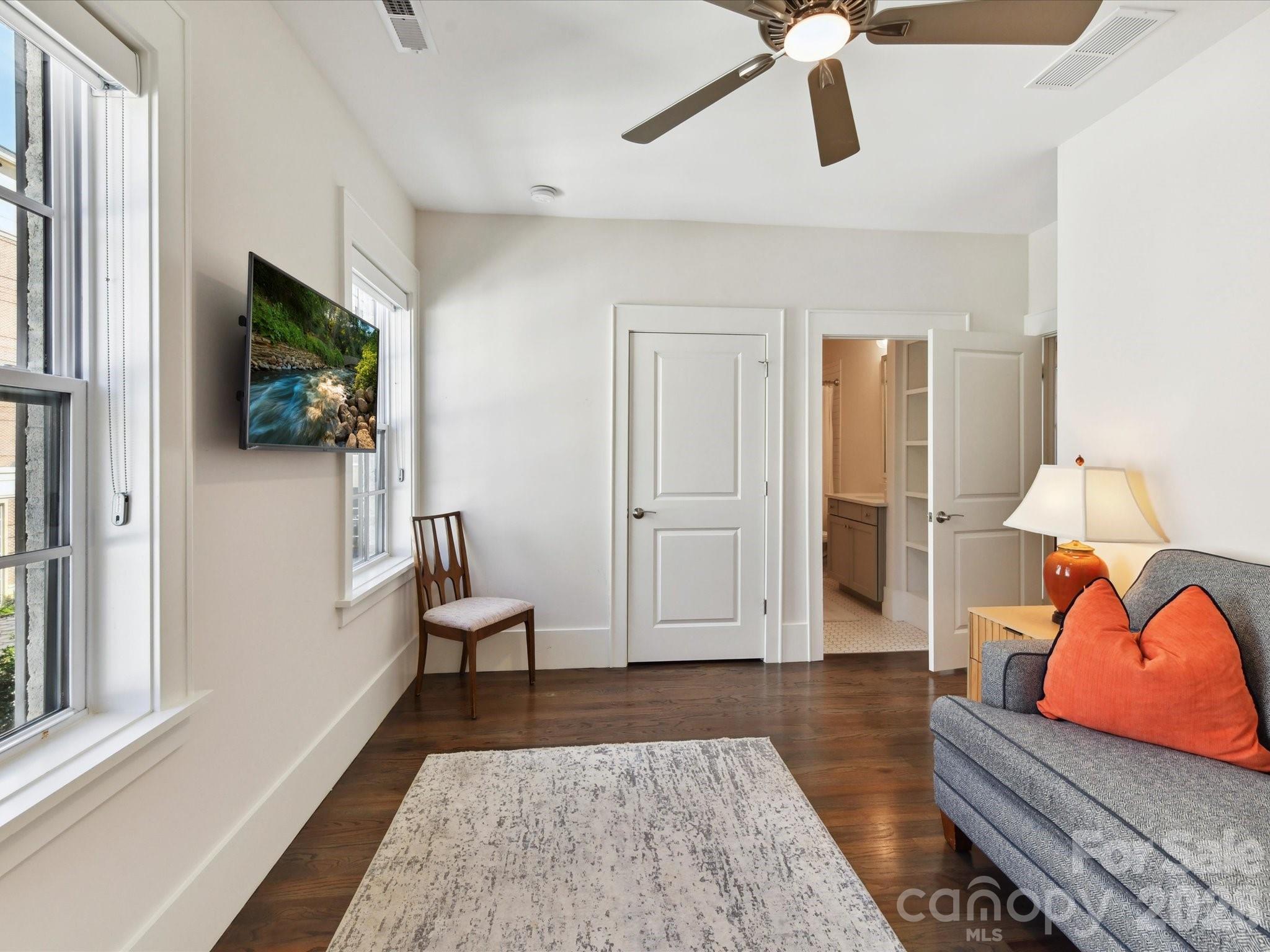6531 Hazelton Drive — Charlotte