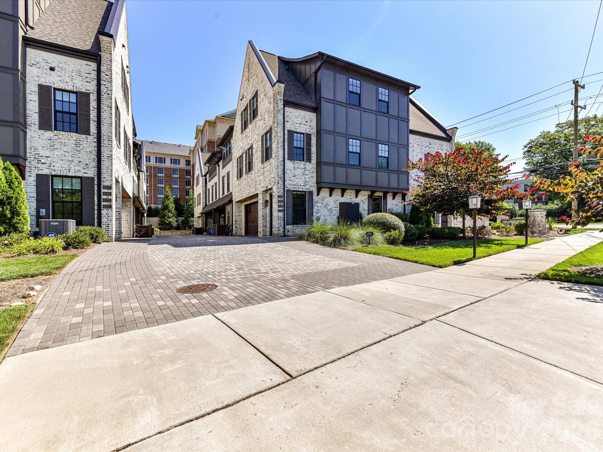 6531 Hazelton Drive — Charlotte