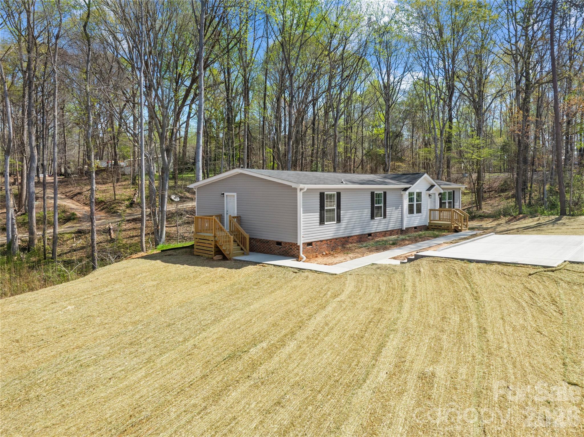 7822 Stillwater Drive — Sherrills Ford