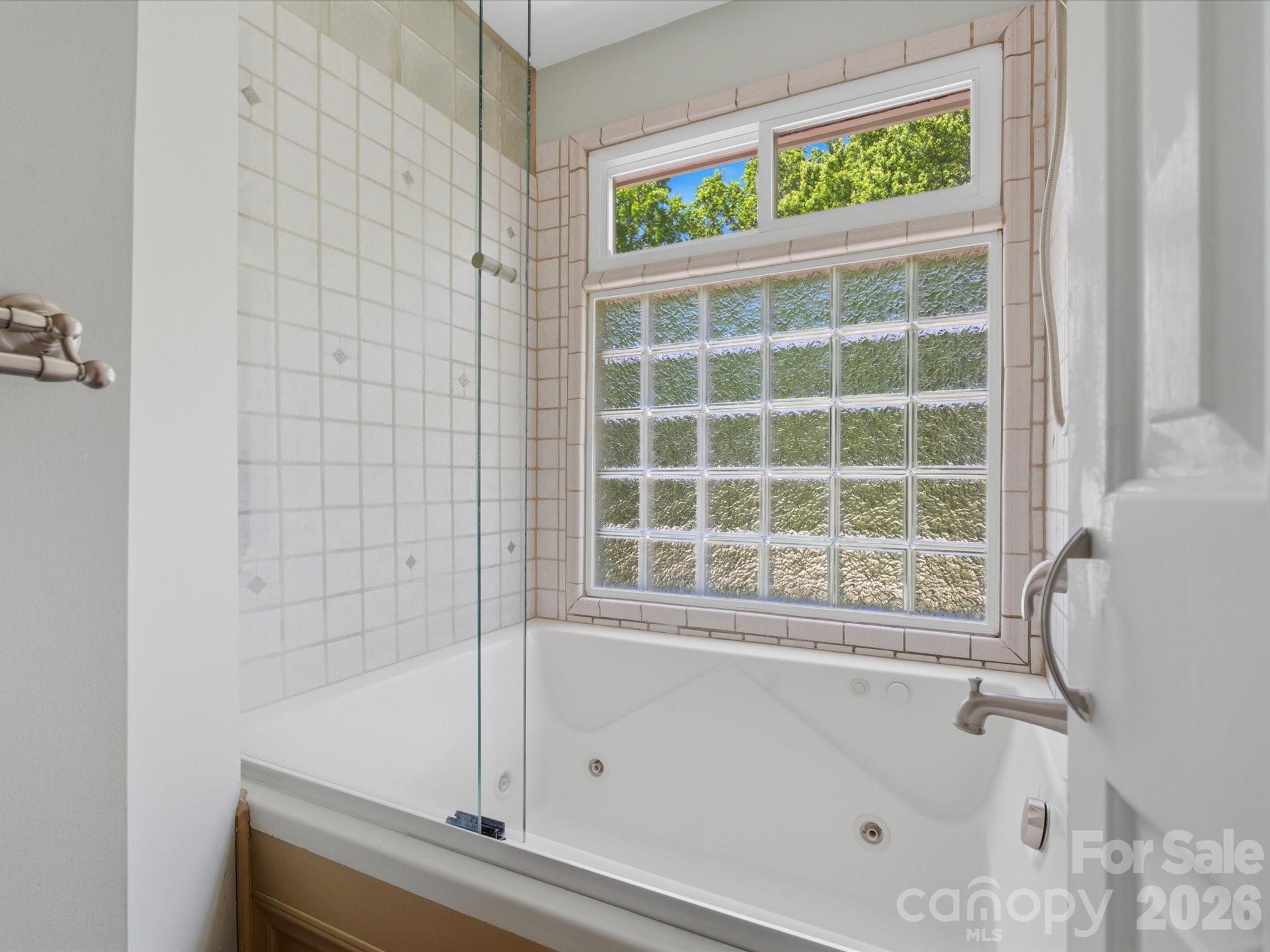 10507 Hollybrook Drive — Charlotte