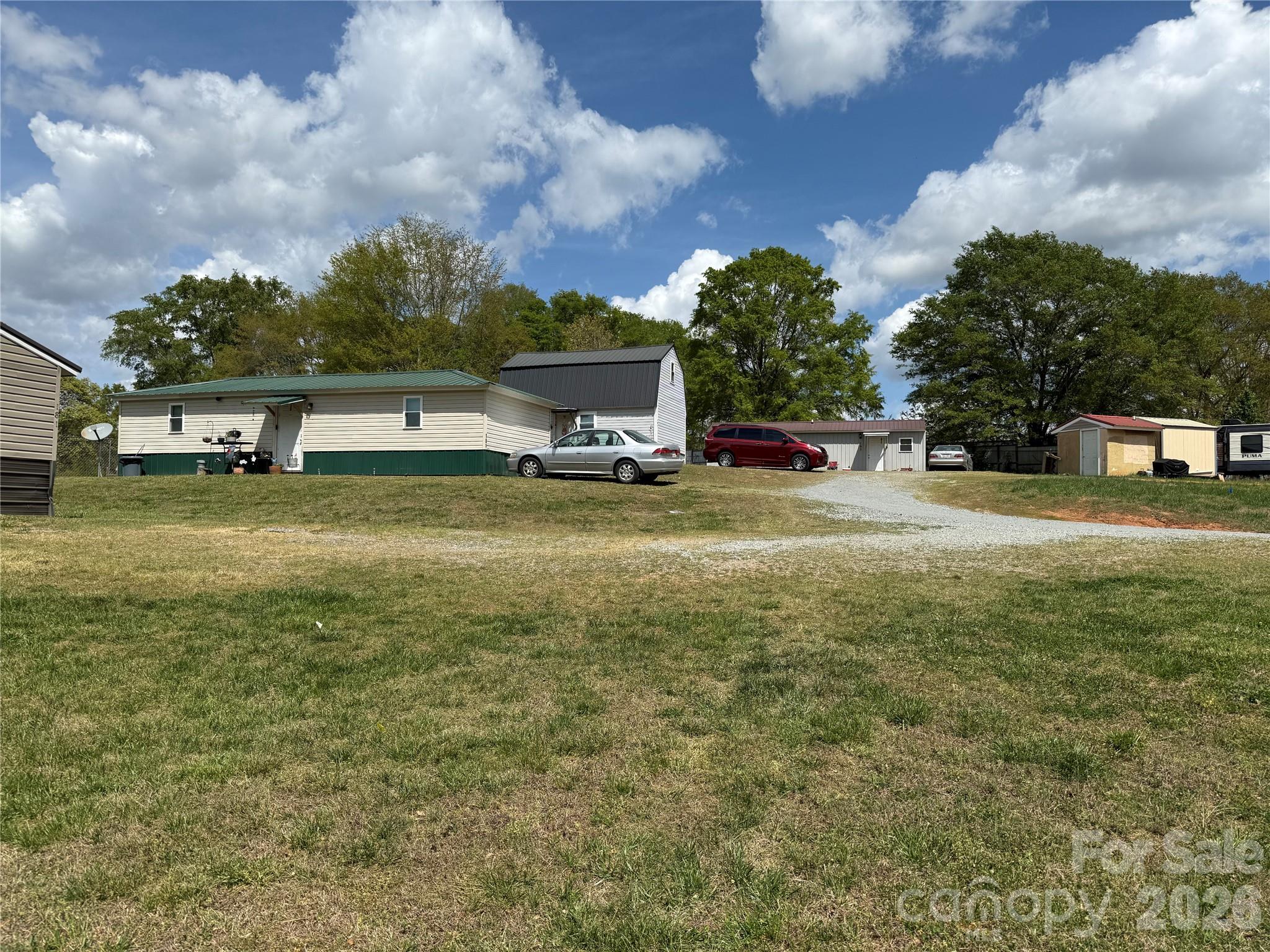 181 Sandy Hill Drive — Forest City