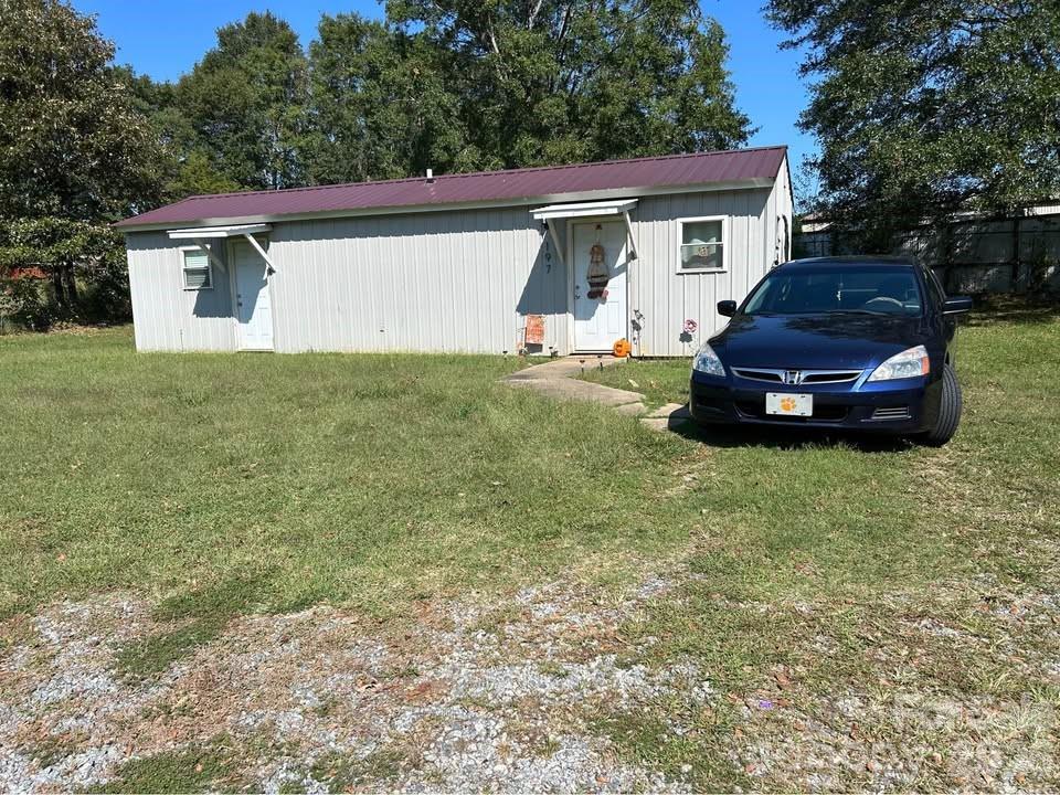 181 Sandy Hill Drive — Forest City
