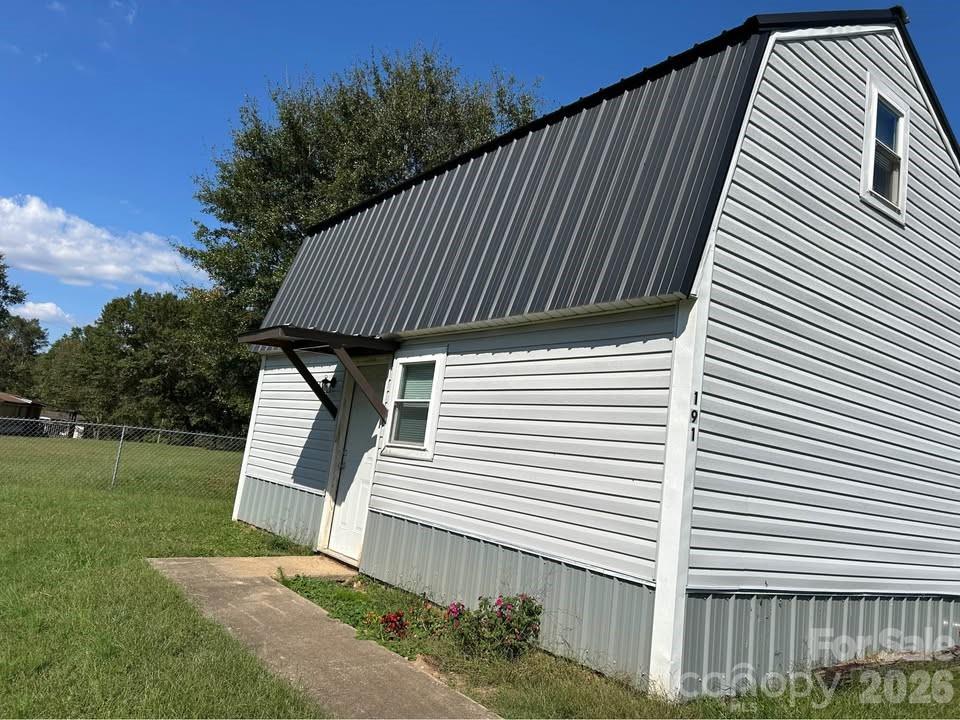181 Sandy Hill Drive — Forest City