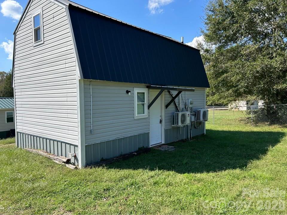 181 Sandy Hill Drive — Forest City