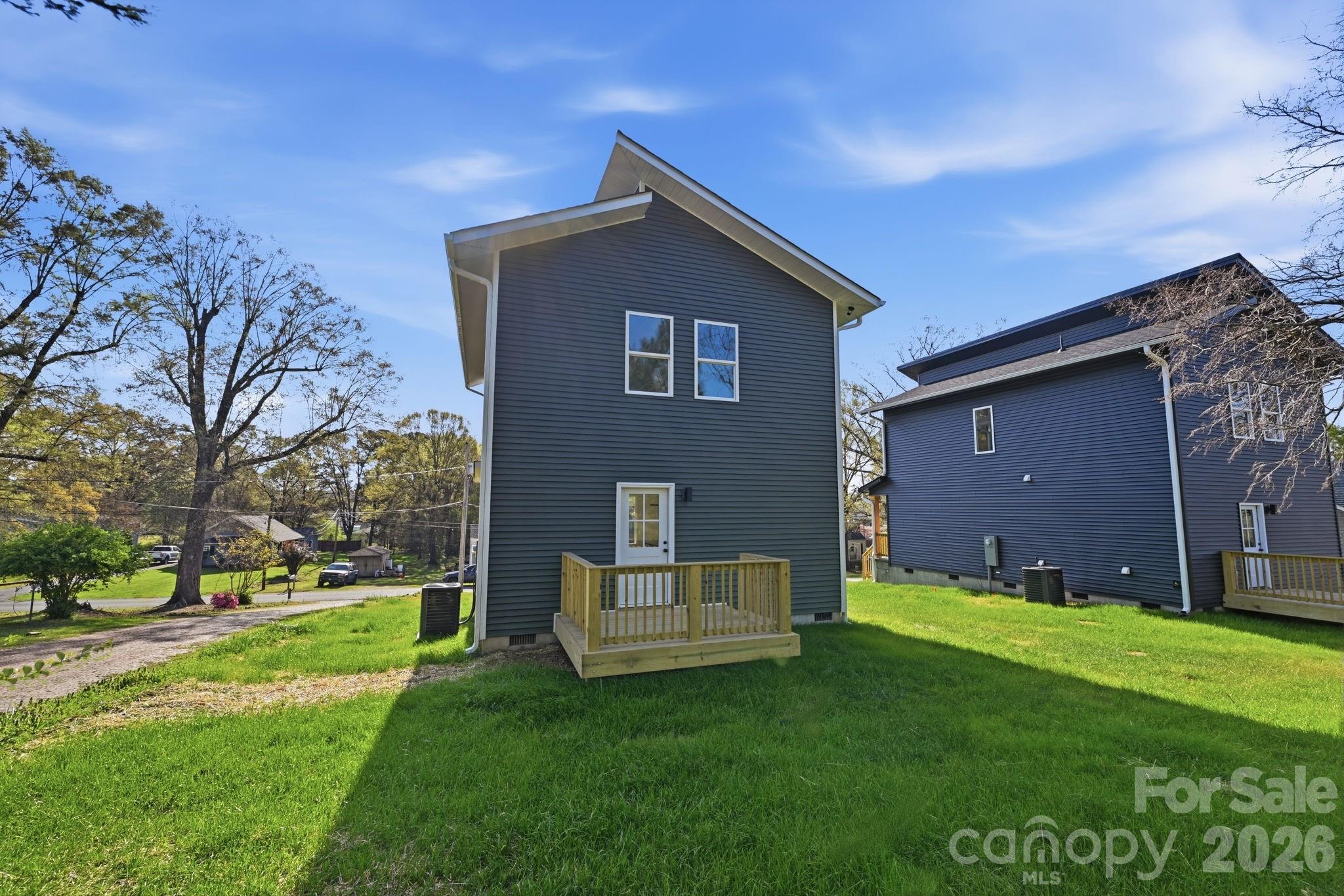 1433 Hilltop Street — Albemarle