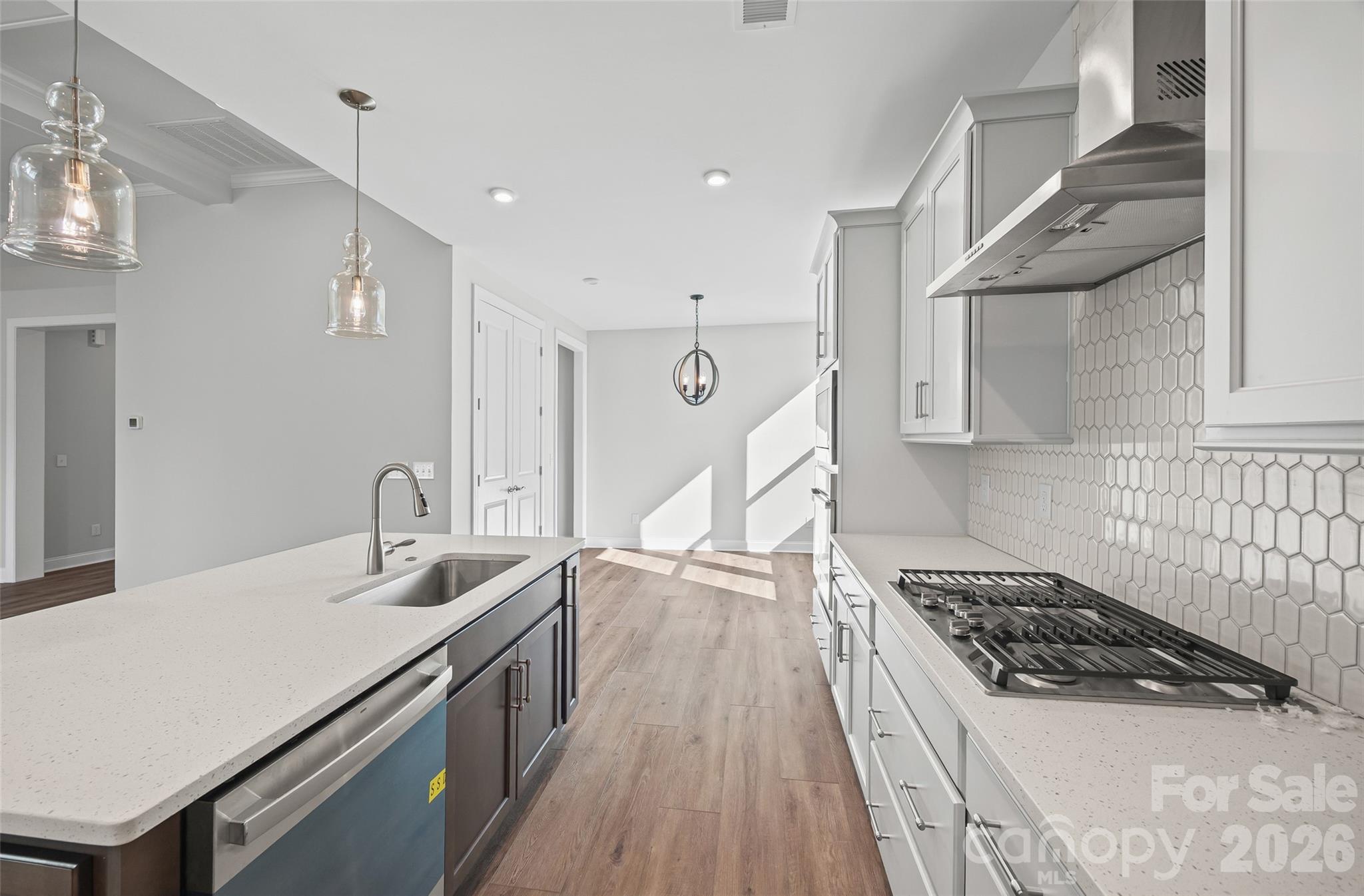 7017 Treetop Court — York