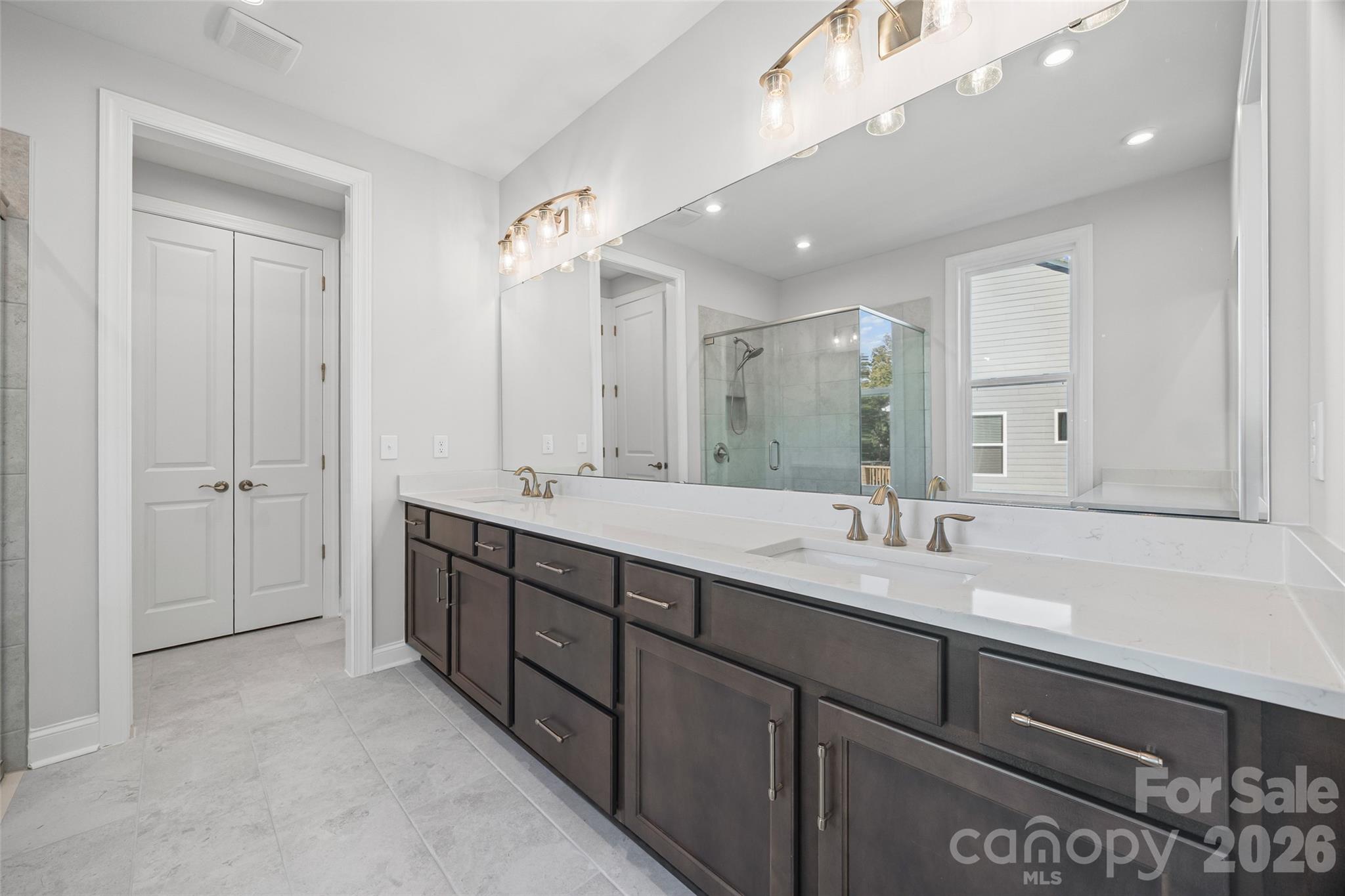 7017 Treetop Court — York