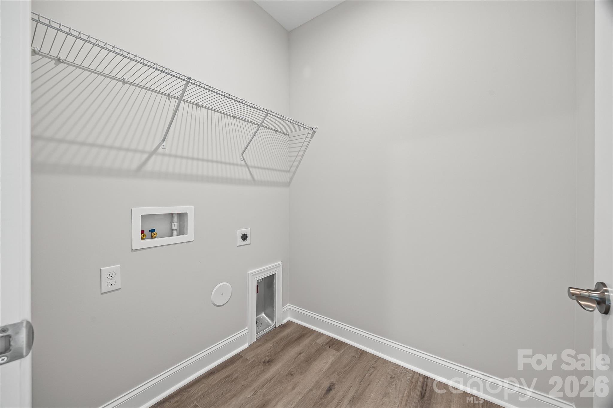 7017 Treetop Court — York