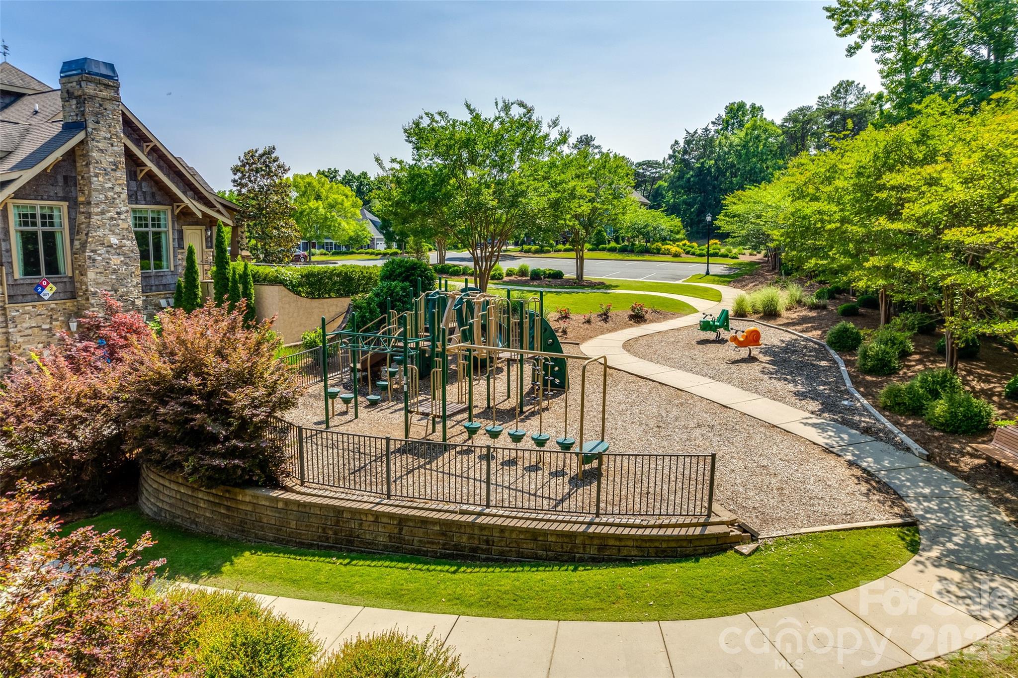 7017 Treetop Court — York