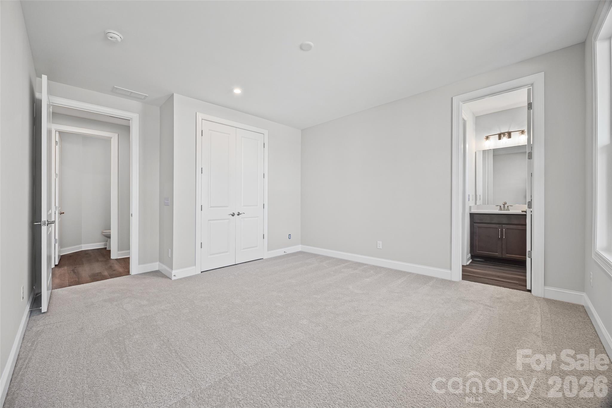 7017 Treetop Court — York